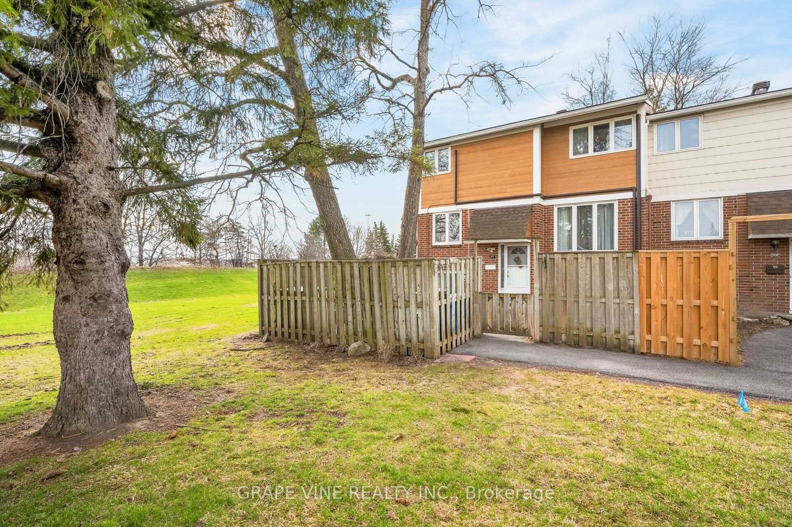 177 Salter Crescent 36, Kanata, ON K2K 1Y9