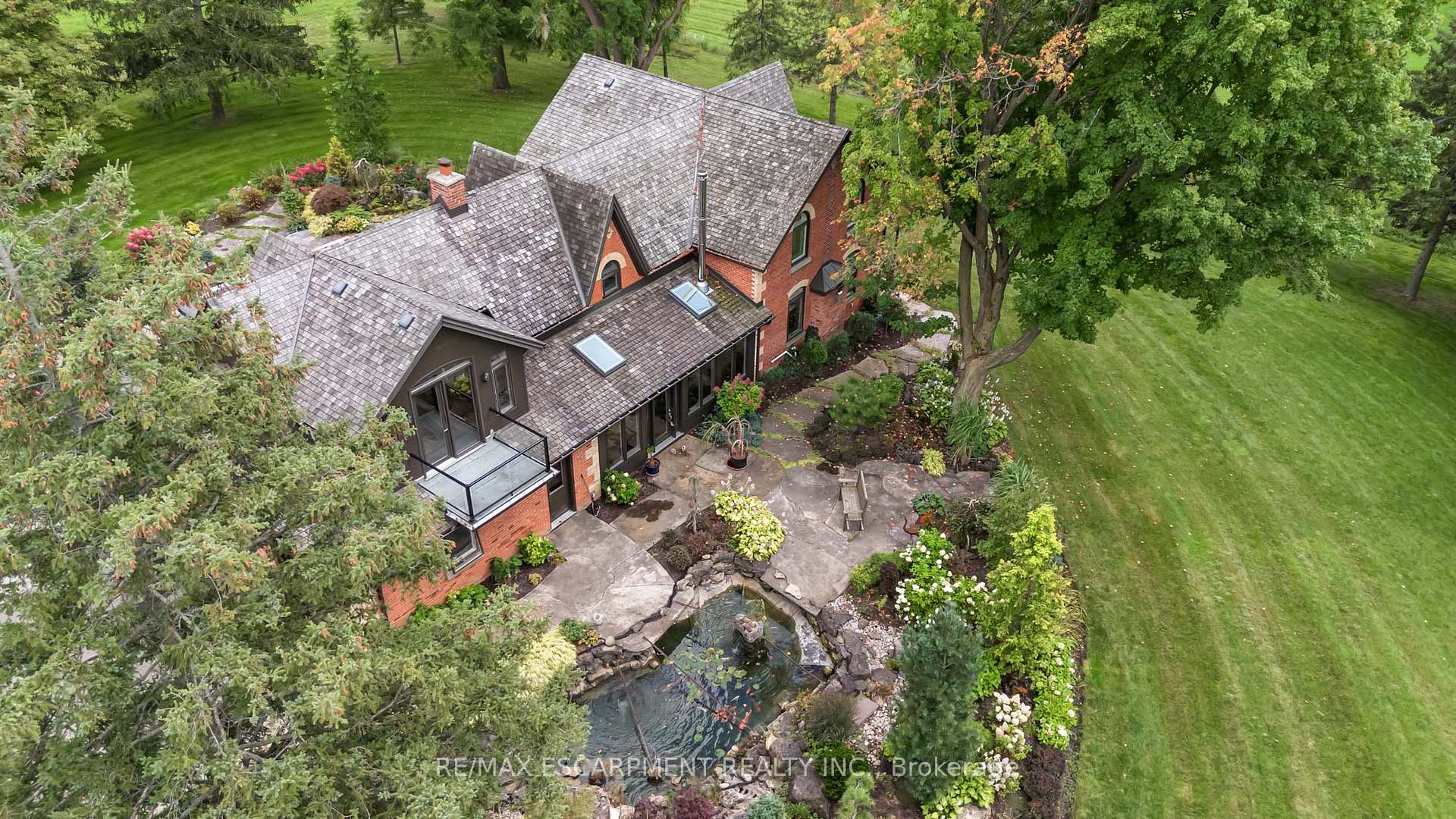 1399 Safari Road, Hamilton, ON L8B 1S6