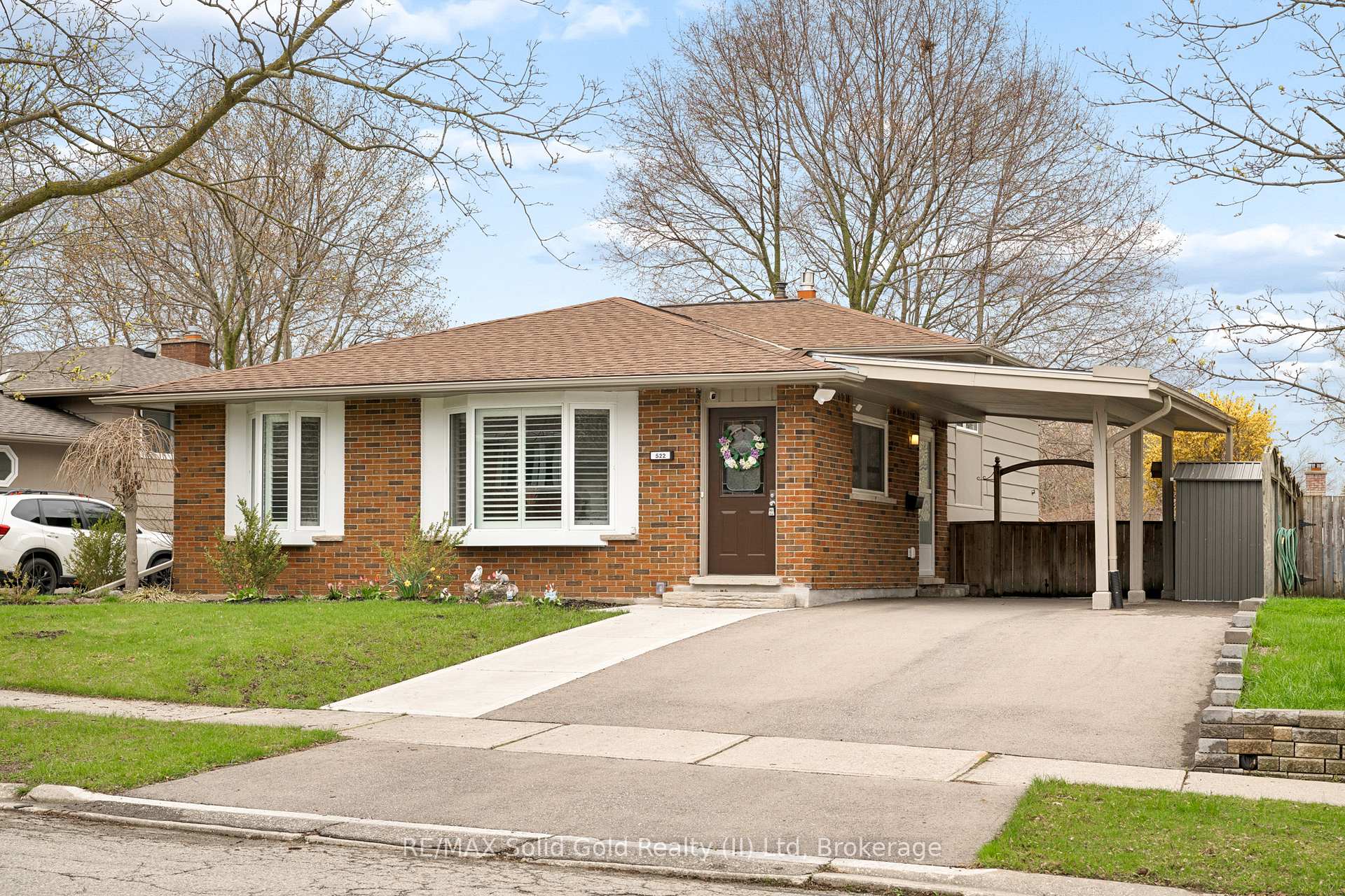 522 Glendene Crescent, Waterloo, ON N2L 4P4