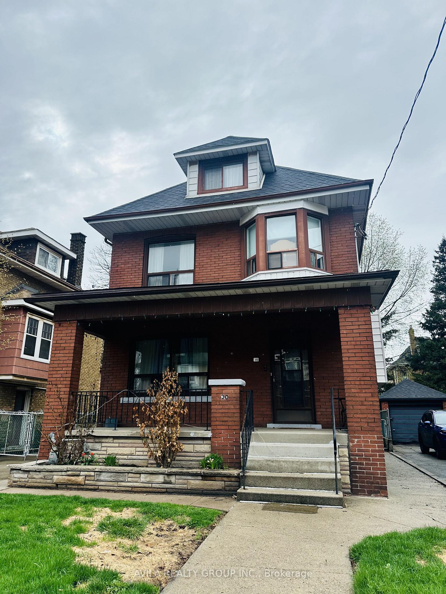 30 Balsam Avenue S Basement, Hamilton, ON L8M 3B1