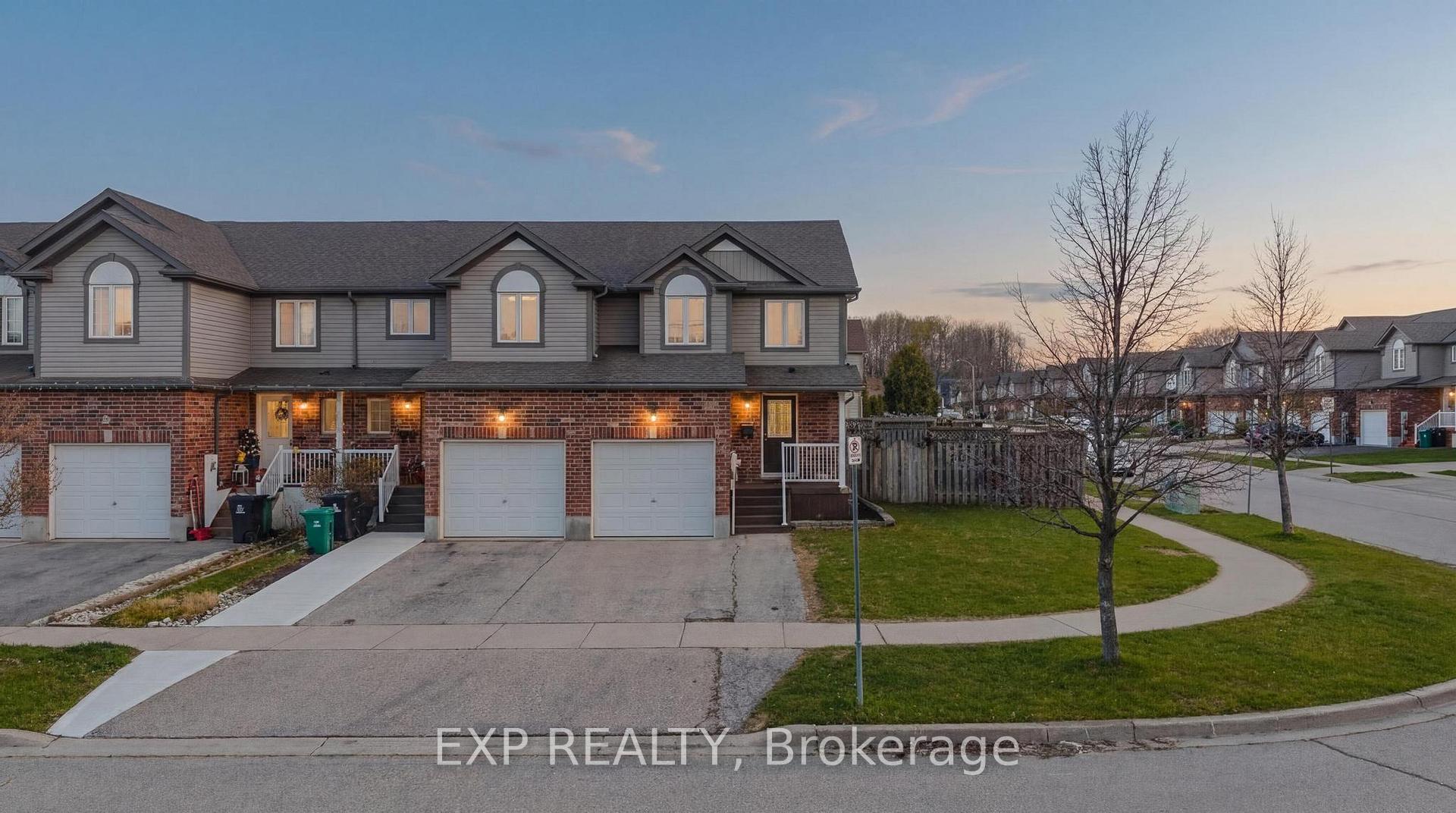 218 Prosperity Drive, Kitchener, ON N2E 4E5