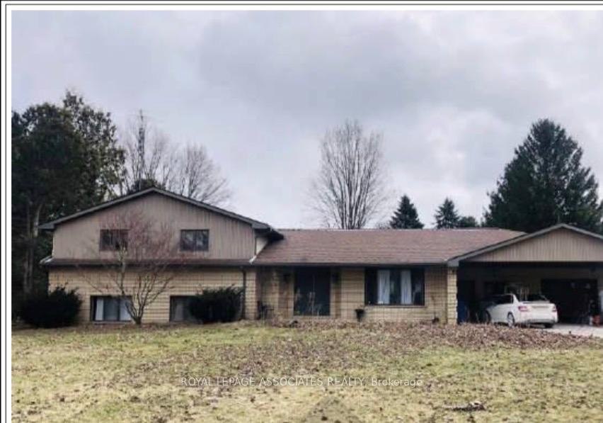 992 McCready Road, Dawn-Euphemia, ON N0P 1C0