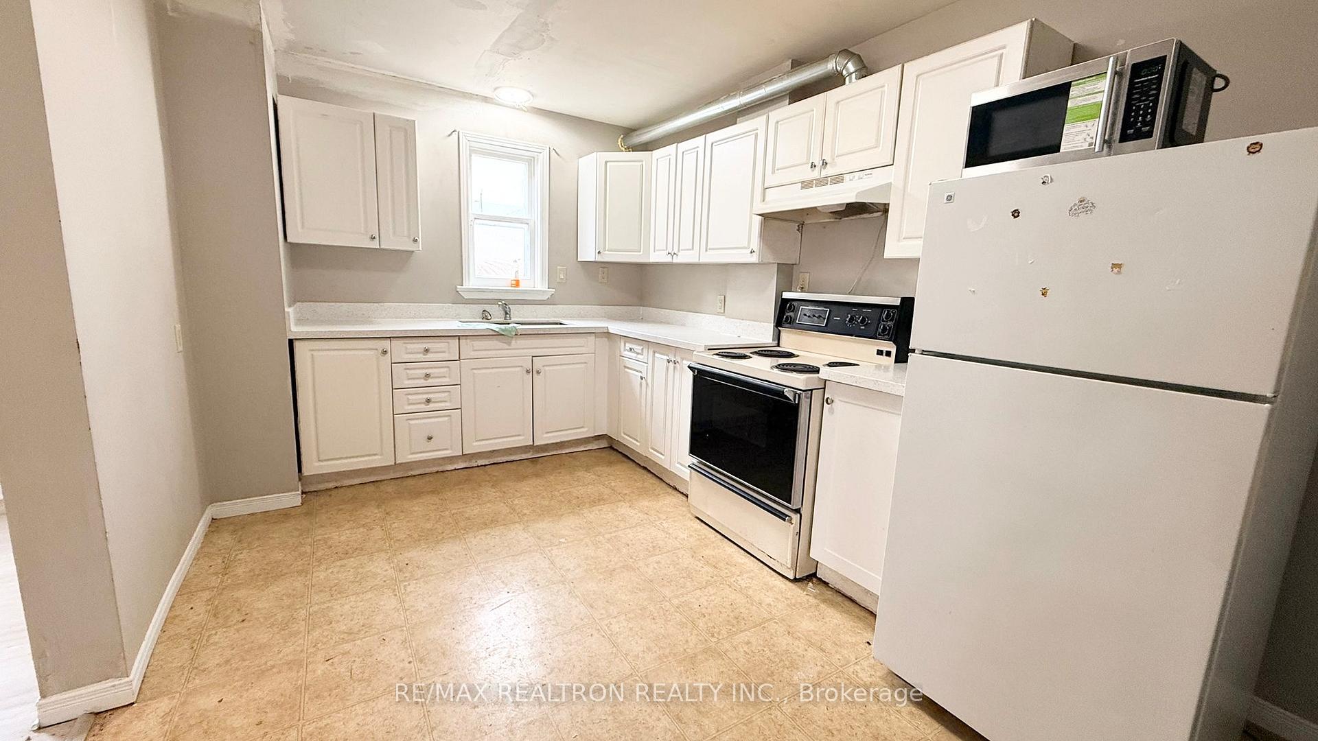 38 LaFayette Avenue, Peterborough — photo 5 of 5