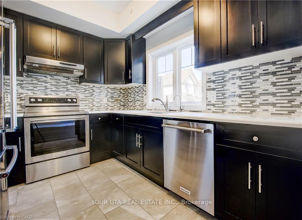 70 Willowrun Drive F2, Kitchener, ON N2B 1H1