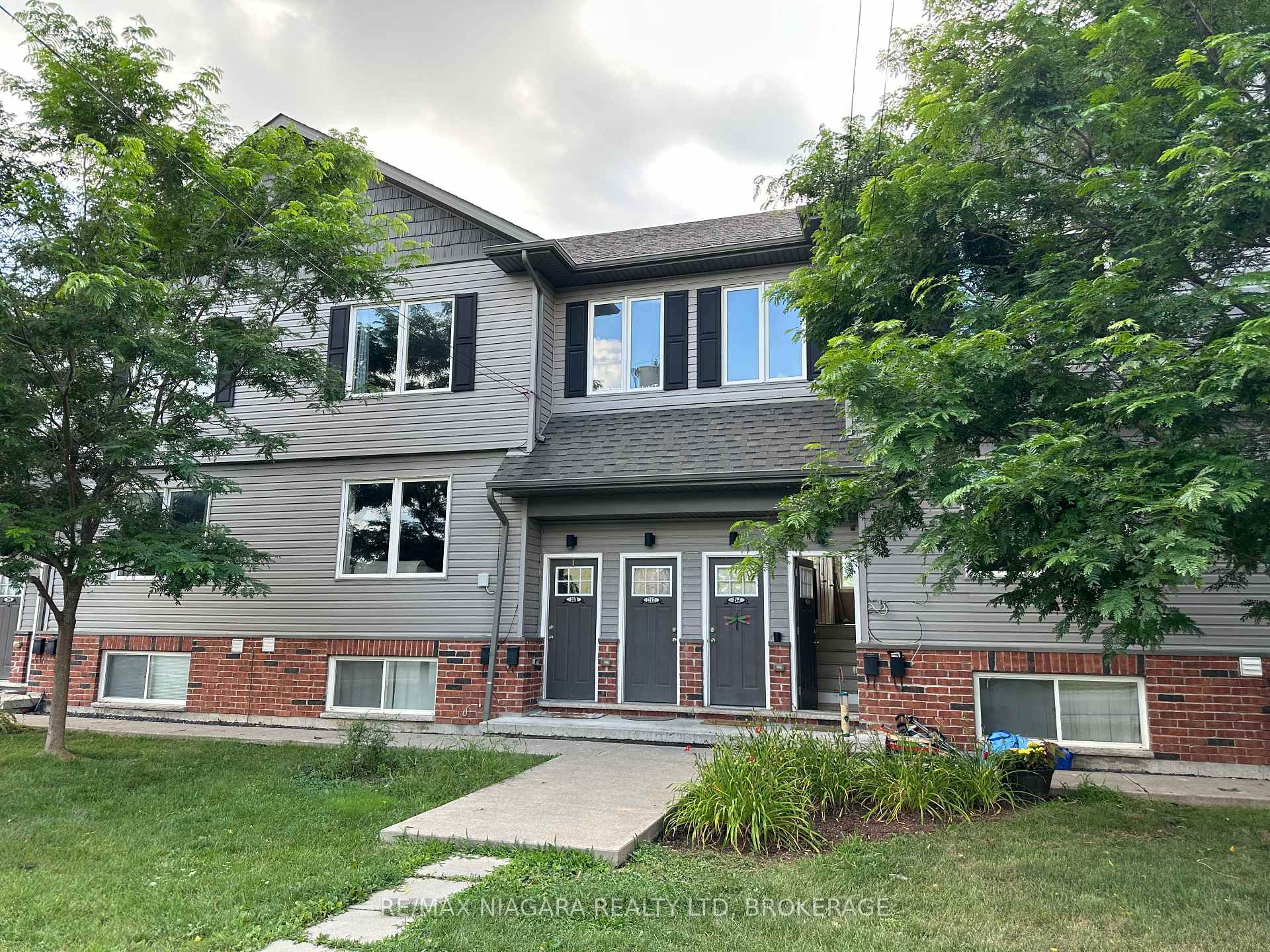 220 Erie Street 214, Port Colborne, ON L3K 0A6