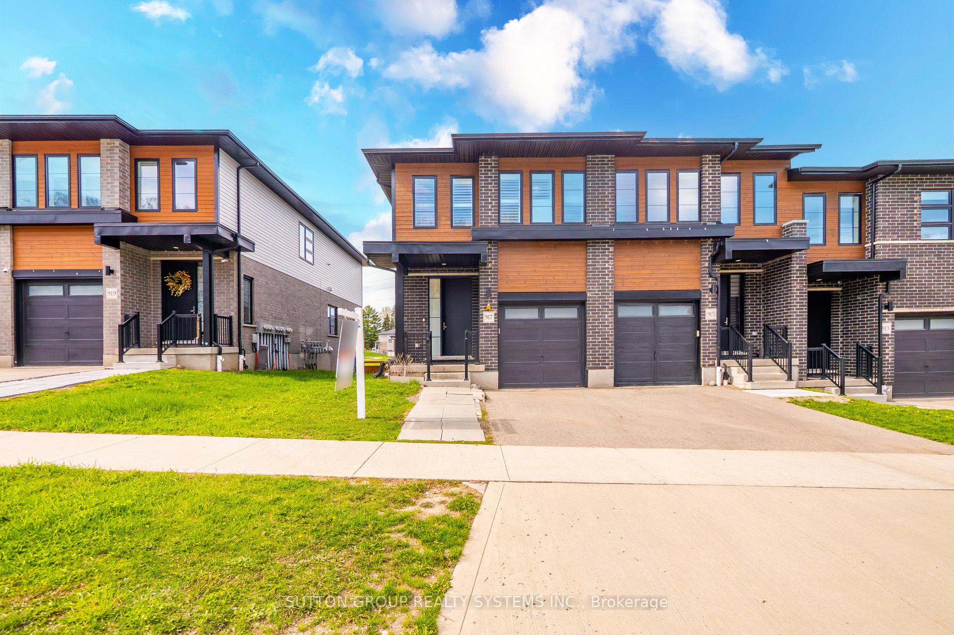 917 Robert Ferrie Drive, Kitchener, ON N2R 0P2