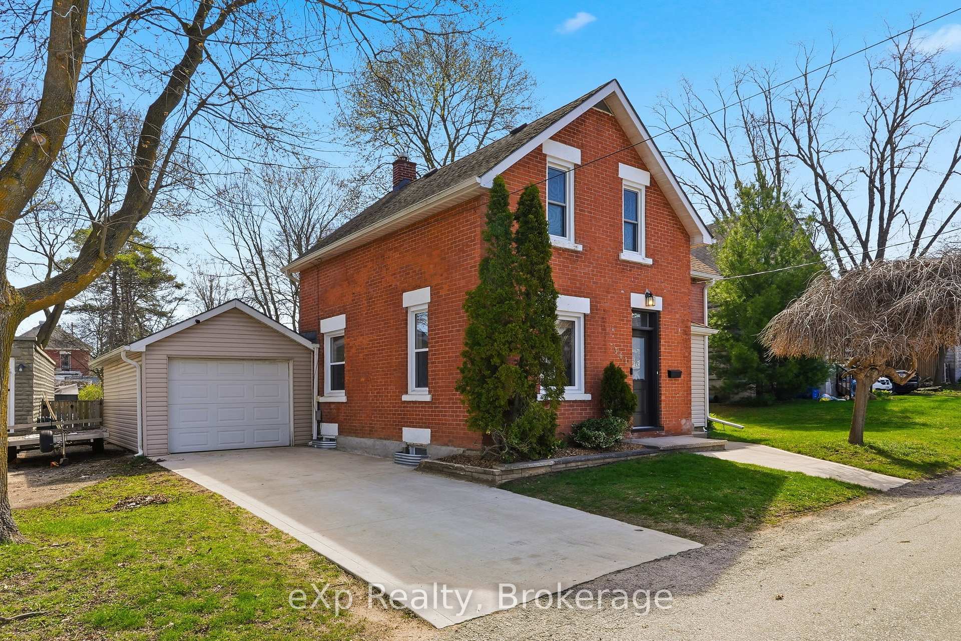361 6th Avenue, Hanover, ON N4N 2E8