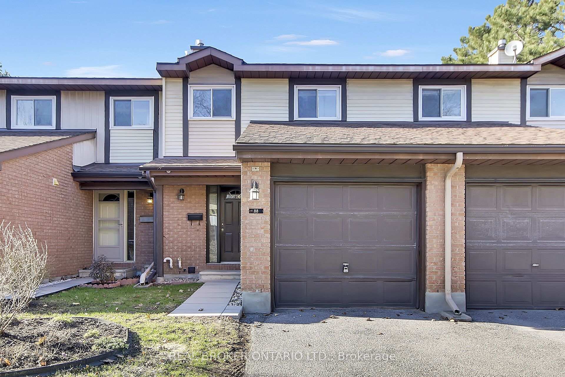 88 Clarkson Crescent 65, Kanata, ON K2L 3E2