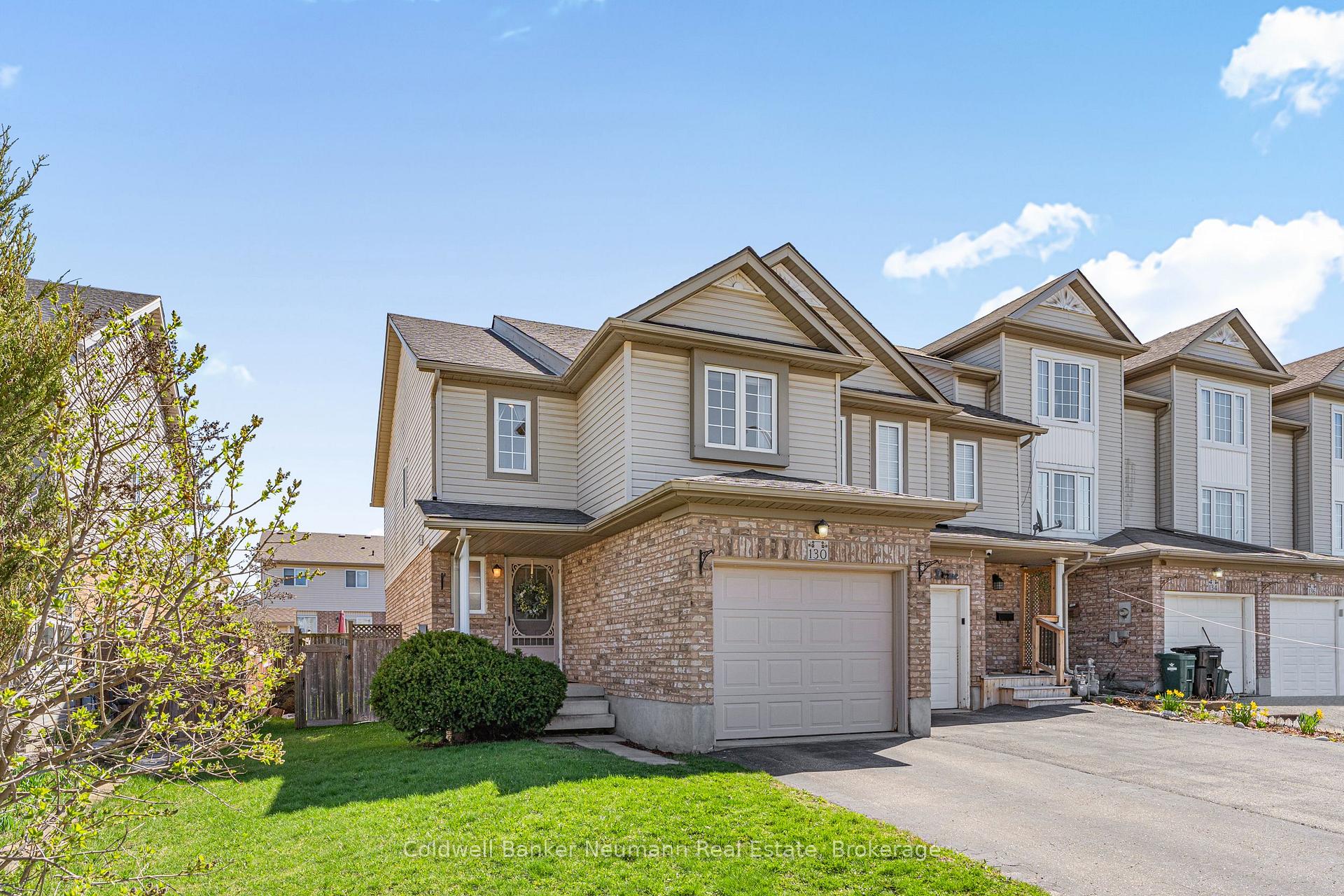 130 Donnenwerth Drive, Kitchener, ON N2E 4C8