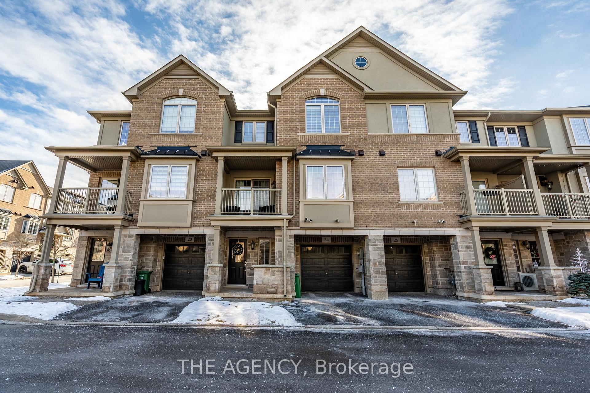 215 Dundas Street E 24, Hamilton, ON L8B 0X1