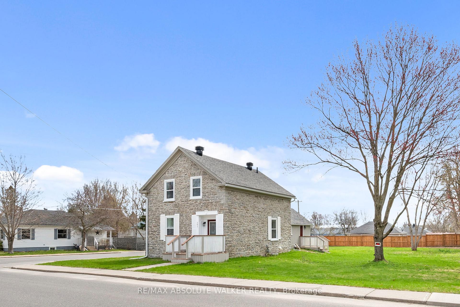297 Park Street E, Prescott, ON K0E 1T0