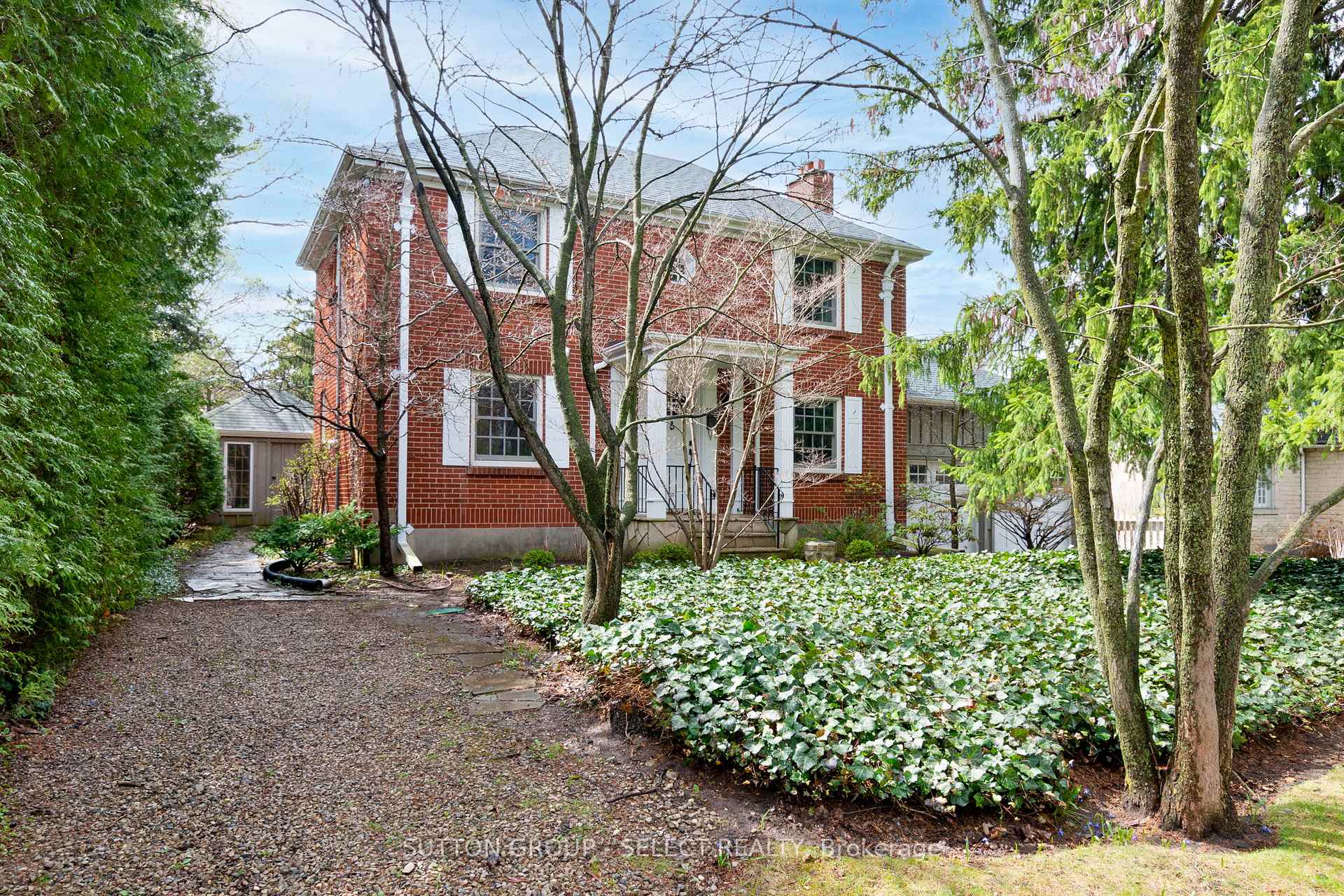149 Iroquois Avenue, London South, ON N6C 2K9
