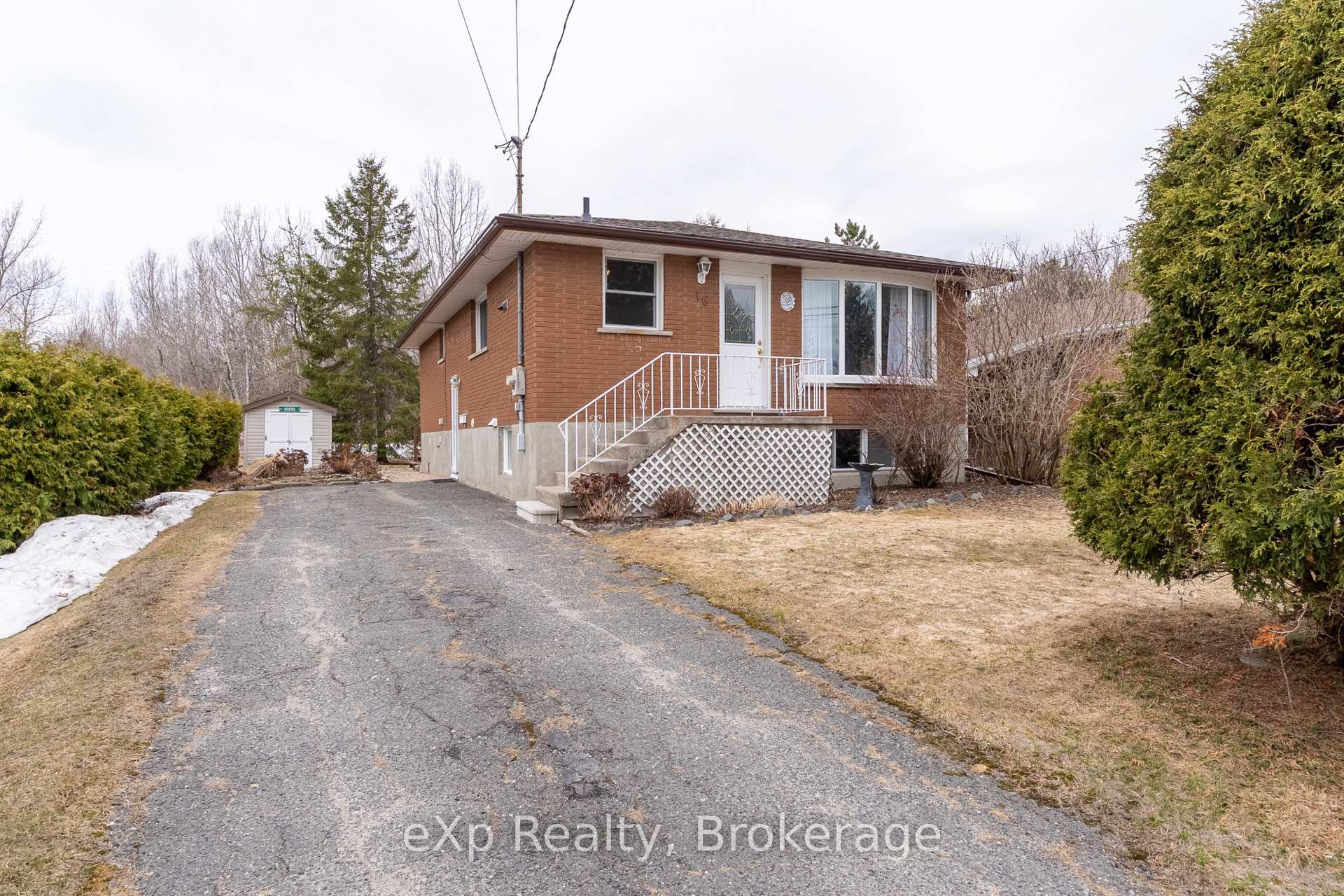 16 Aubrey Avenue, Greater Sudbury, ON P0M 1M0
