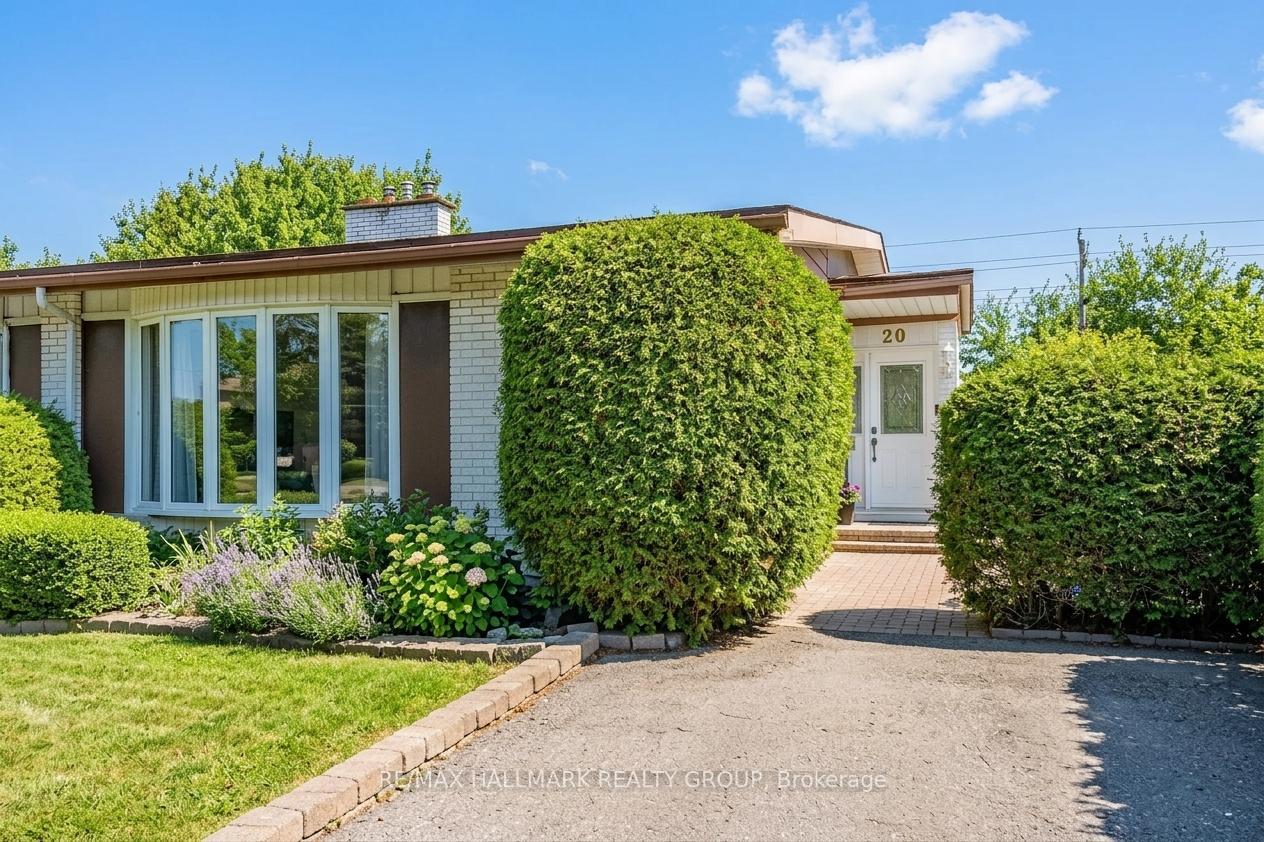20 Mulvagh Avenue, Cityview - Parkwoods Hills - Rideau Shore, ON K2E 6M6