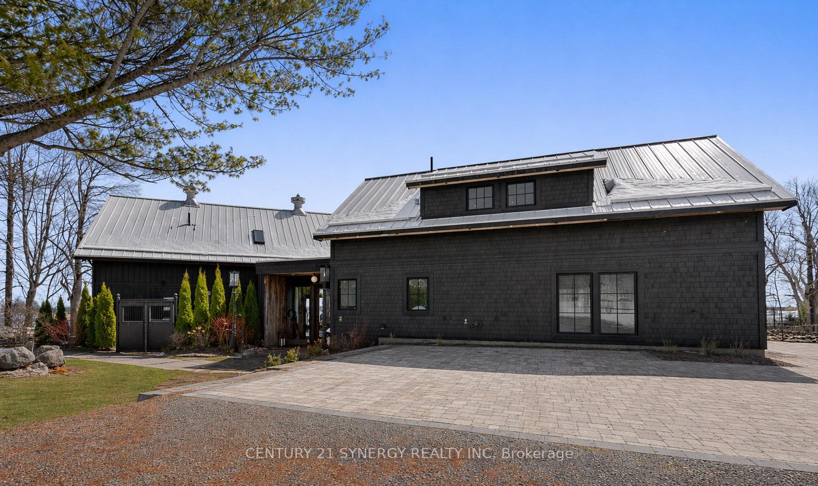 4/6 Sifton Road, Front of Yonge, ON K0E 1R0