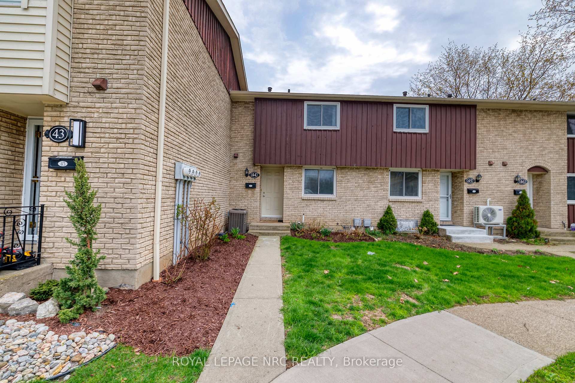 50 Lakeshore Rd unit 44 Road, St. Catharines, ON L2N 6P8