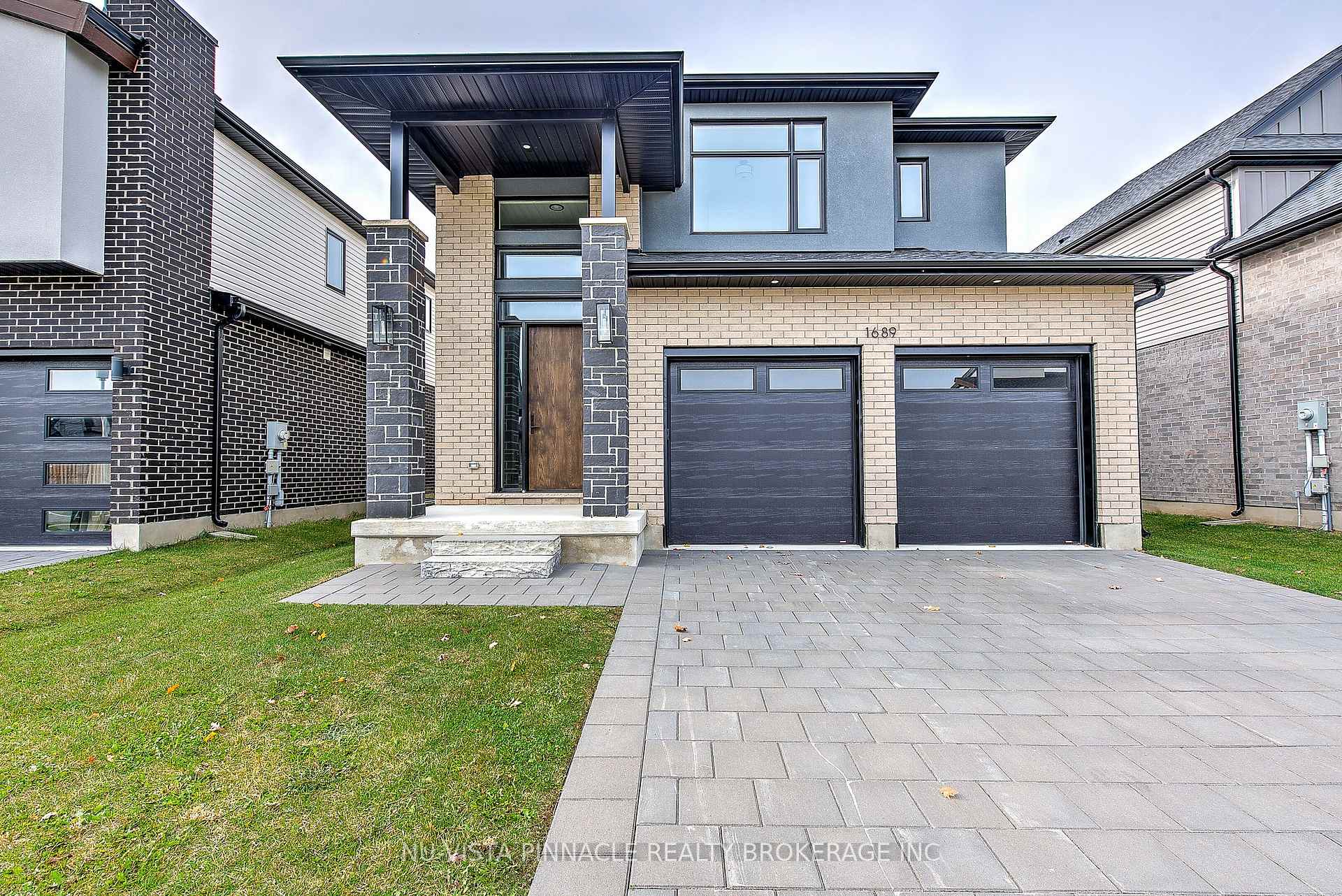 1689 Brayford Avenue, London South, ON N6K 0H1