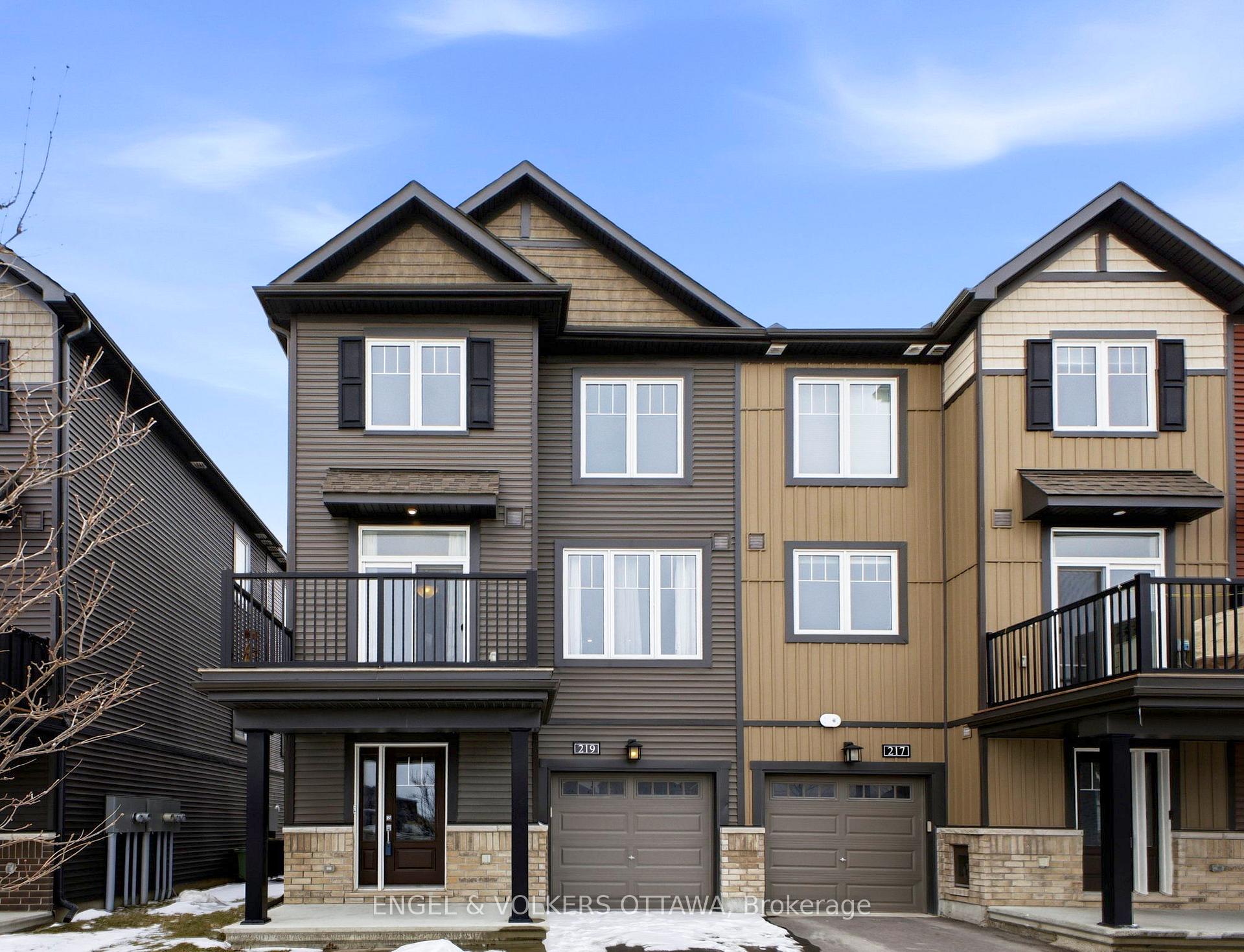 219 Liebe Terrace, Barrhaven, ON K2J 6R9
