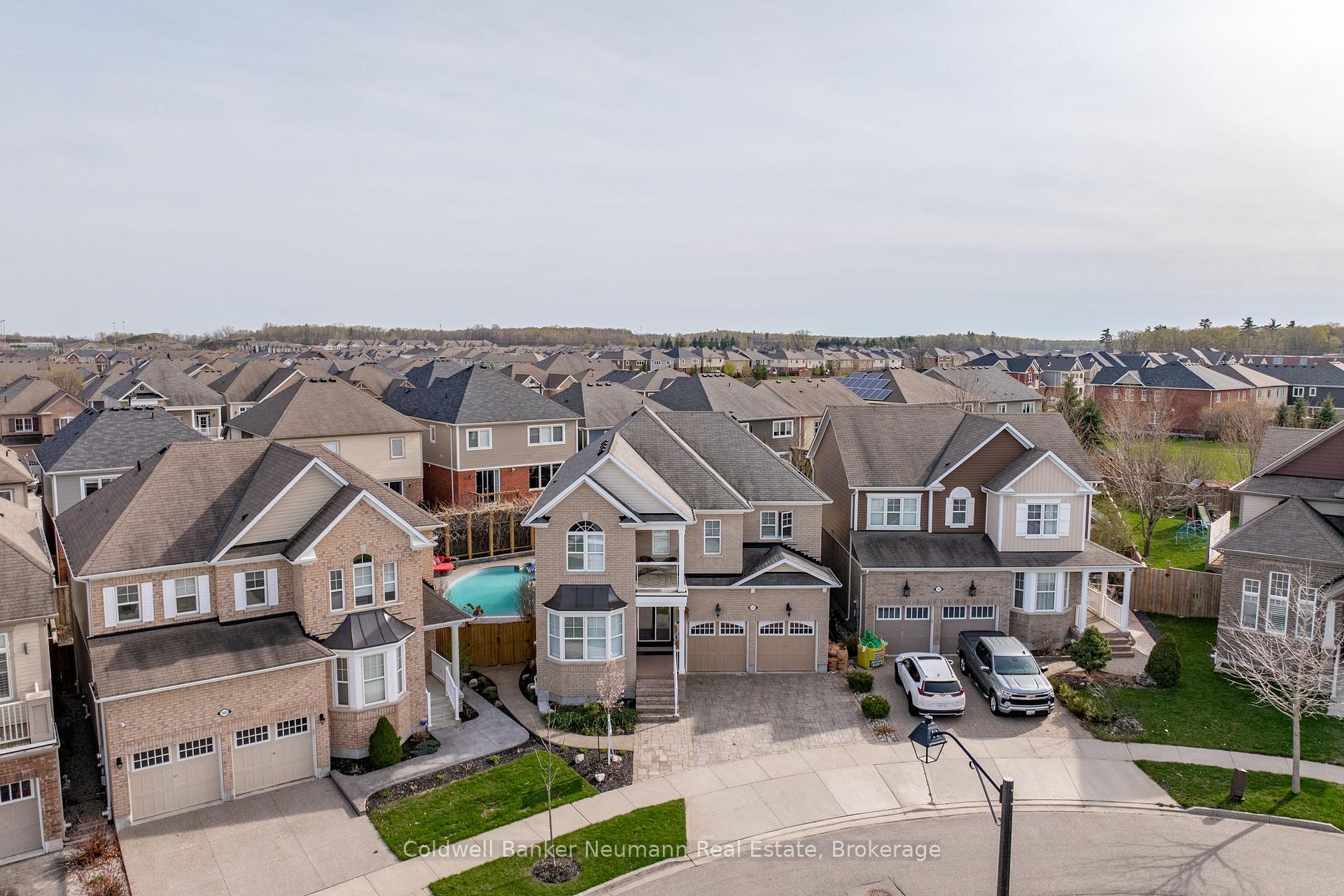 356 Falling Green Crescent, Kitchener, ON N2R 0G4