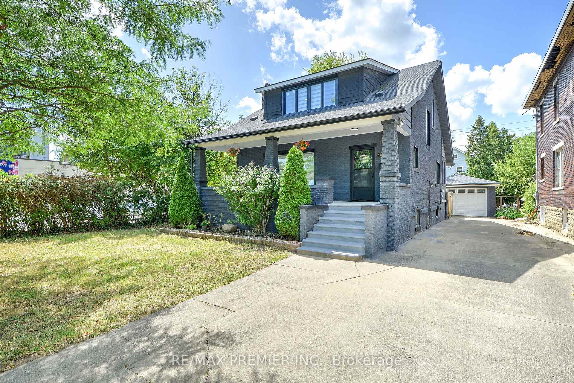 1467 Ouellette Avenue, Windsor, ON N8X 1K1