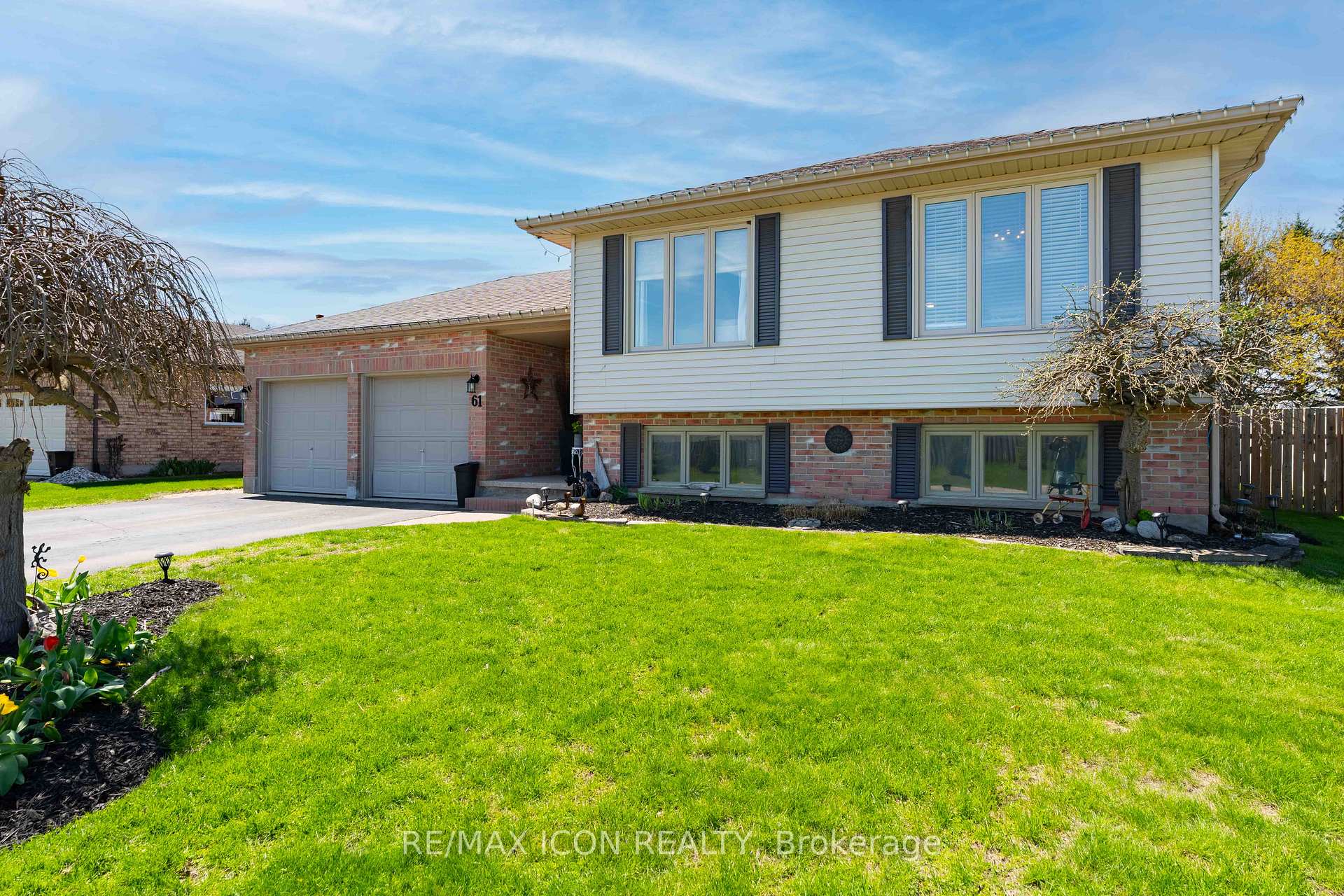 61 Carleton Court, Thames Centre, ON N0L 1G2