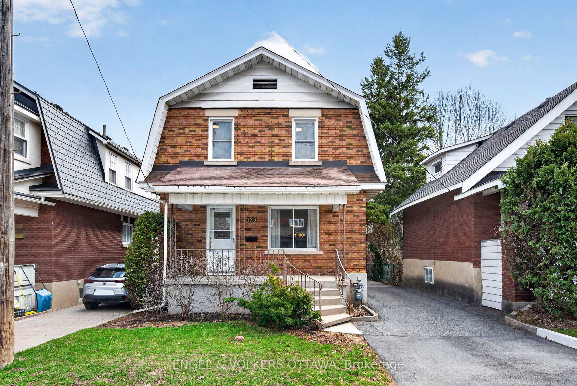 123 Huron Avenue N, Tunneys Pasture and Ottawa West, ON K1Y 0W3