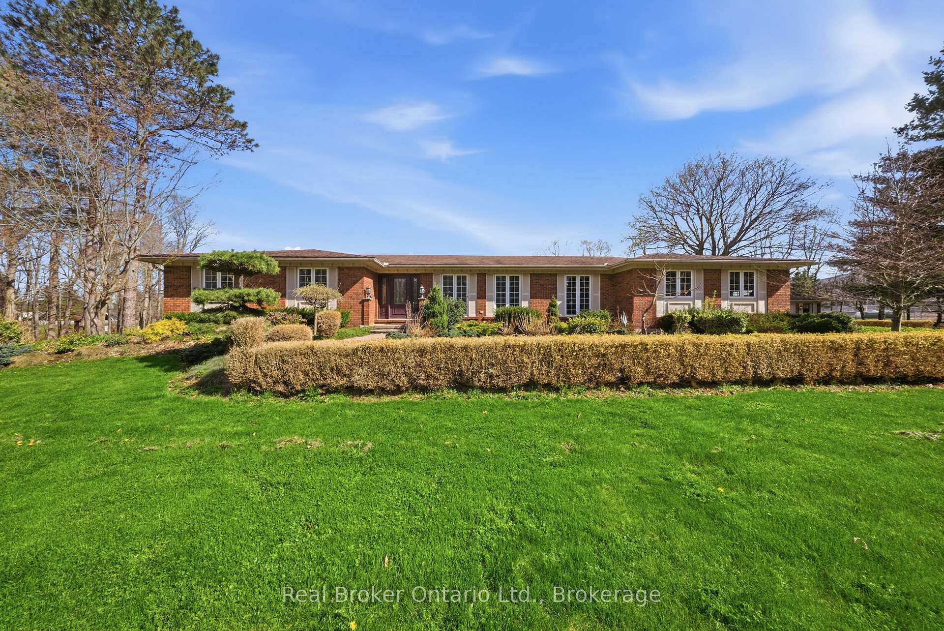 3 Meadowbrook Court, Brant, ON N0E 1N0