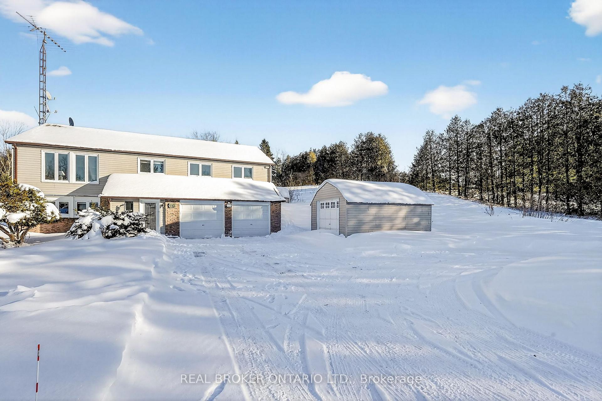 16 Old Carriage Road, East Garafraxa, ON L9W 5A3