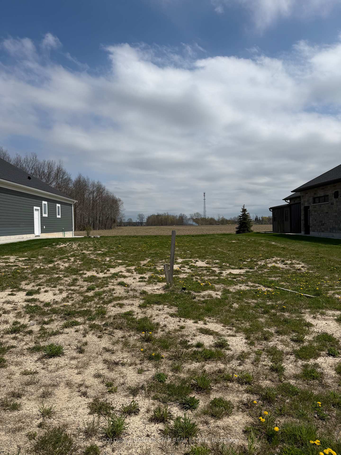 79 Deerfield Road, South Huron, ON N0M 1T0