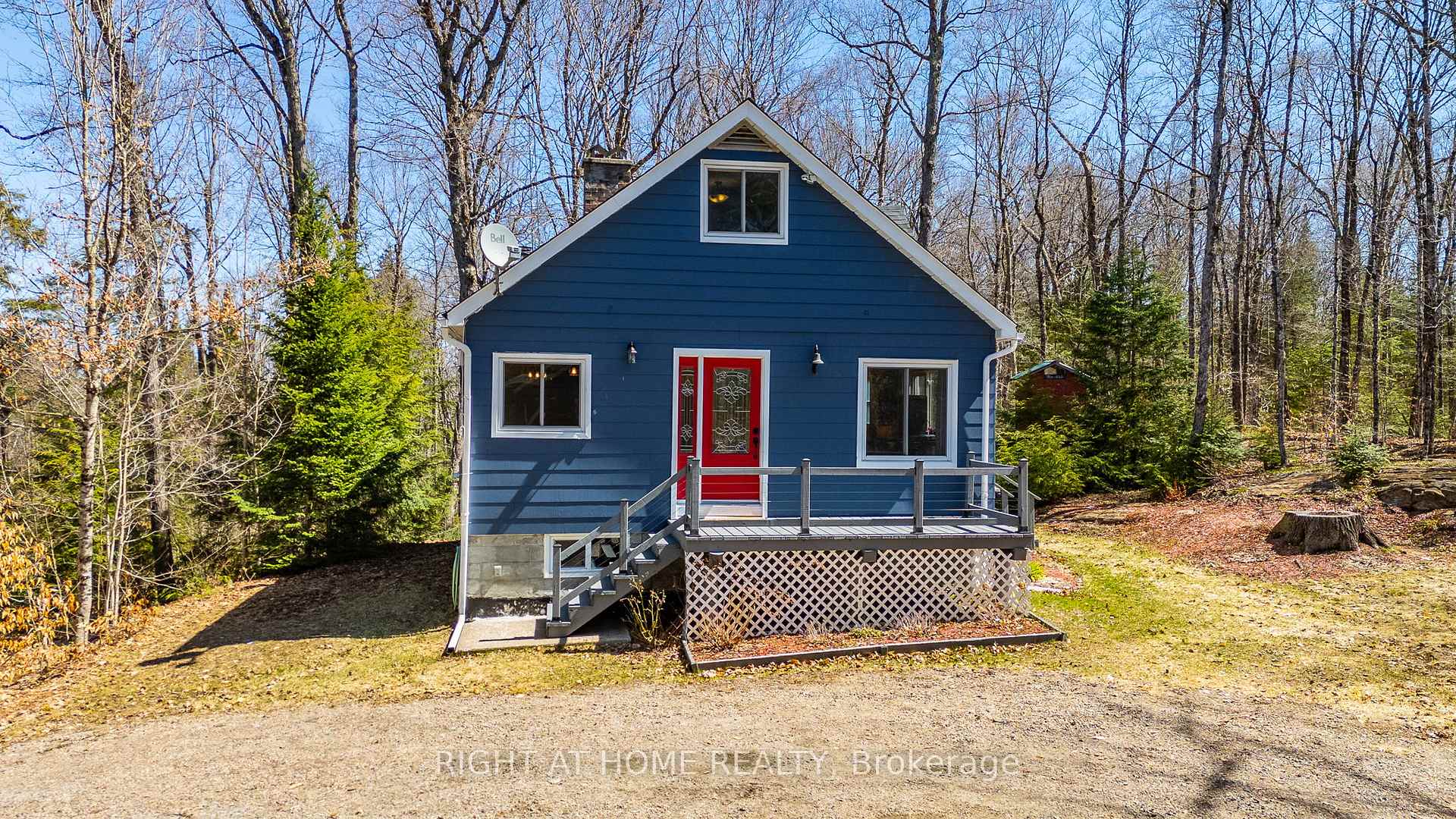 1066 Loop Road, Highlands East, ON K0L 1C0