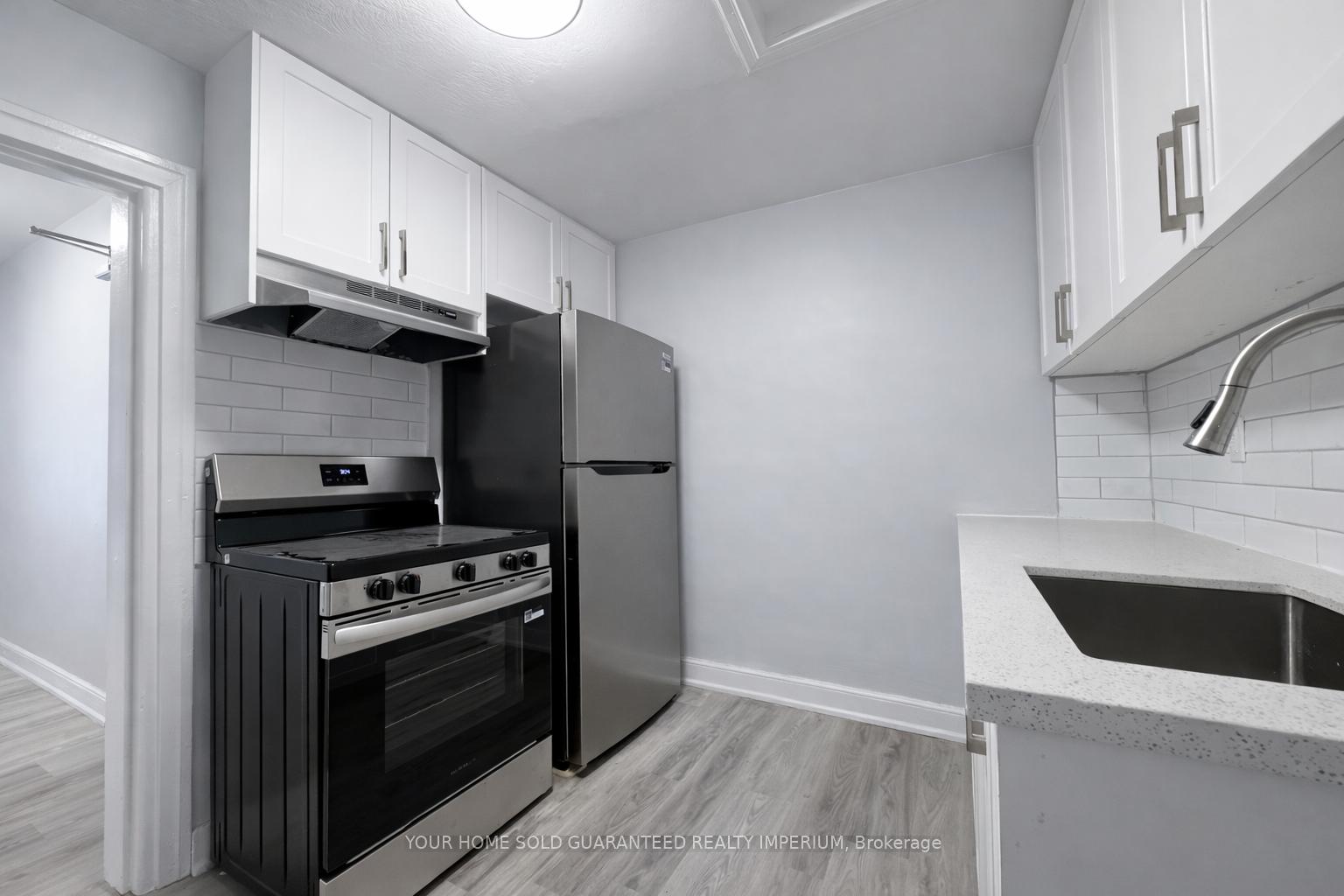 33 Ontario Street 6, St. Catharines, ON L2R 5J3