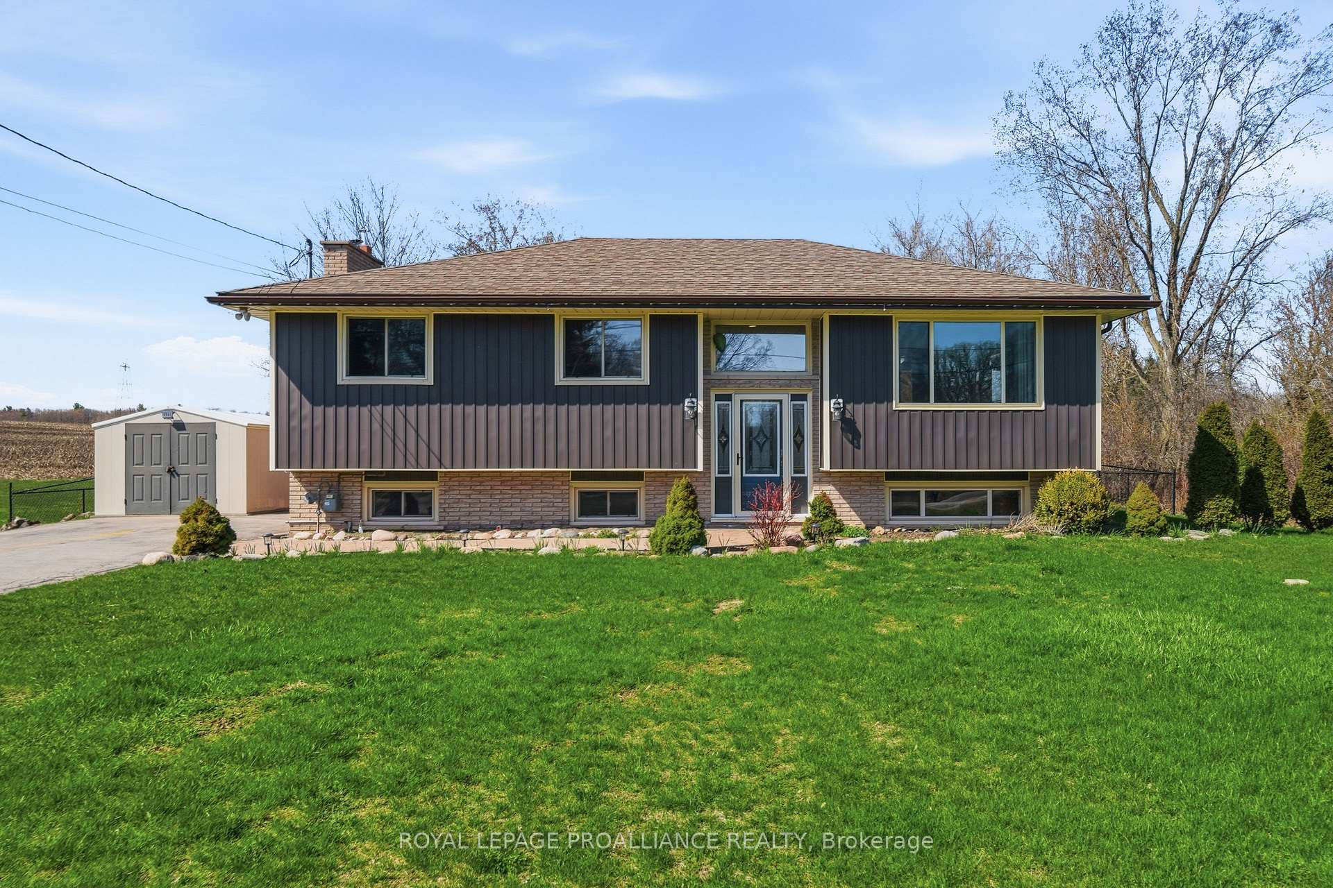585 Lester Road, Quinte West, ON K8V 5P8