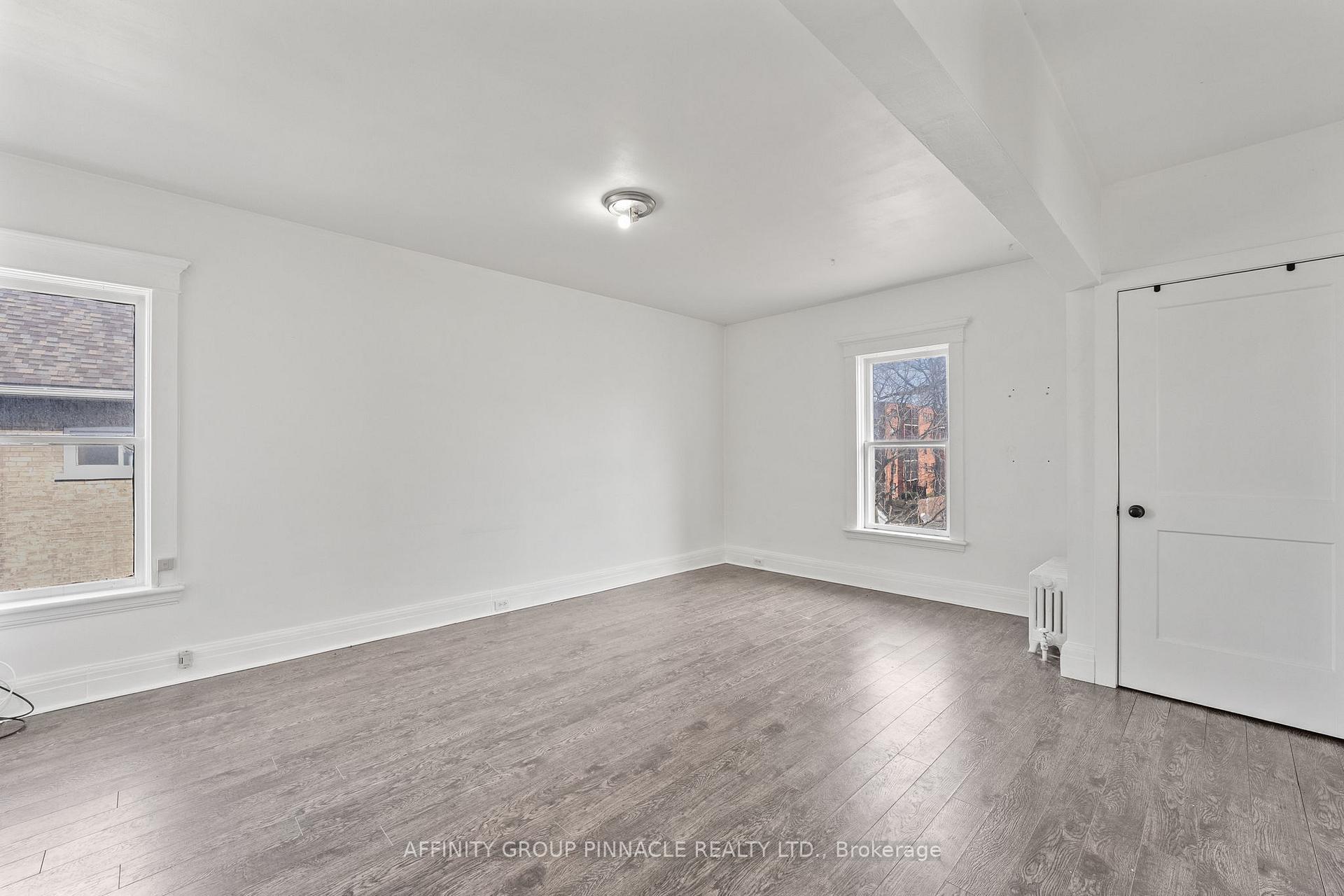 255 Kent Street W Upper, Kawartha Lakes, ON K9V 2Z3