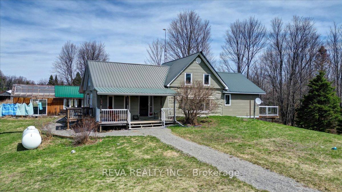 344 Hutson Lake Road, Greater Madawaska, ON K0J 2R0