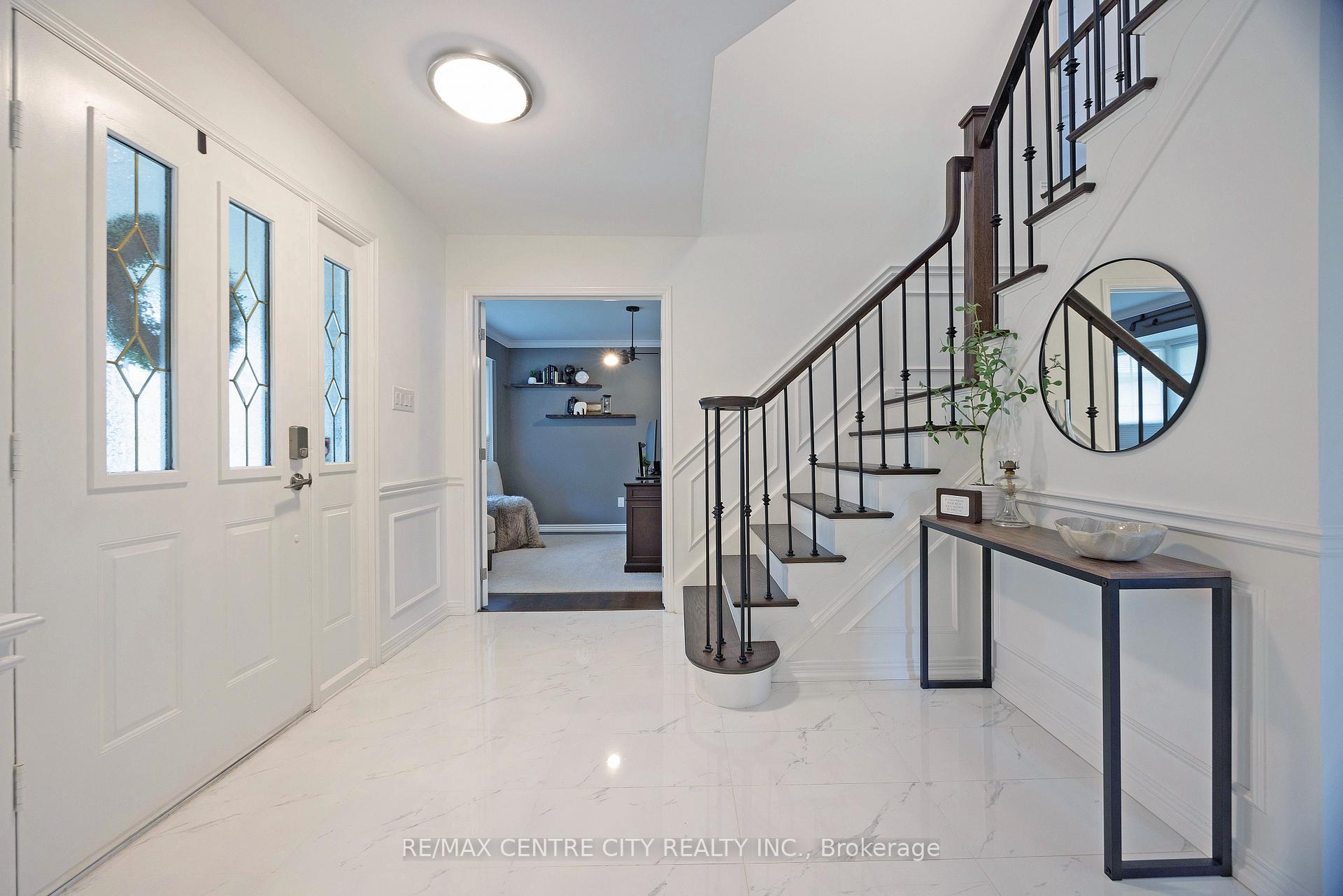 78 Summerdale Place, London South — photo 3 of 5