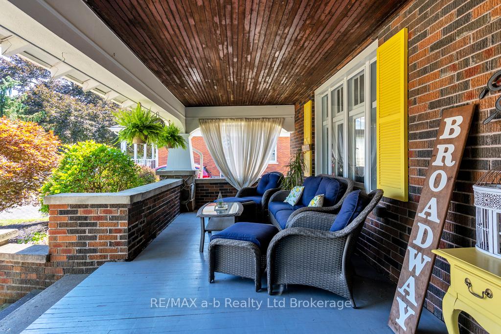 347 Broadway Street, Tillsonburg — photo 4 of 5