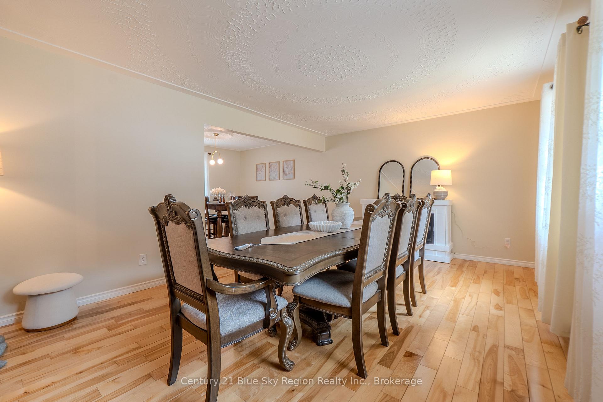 56 Kathryn Crescent, North Bay — photo 4 of 5