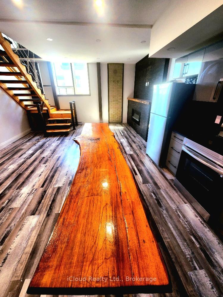 7 Foundry Street 3, Hamilton, ON L9H 2V6