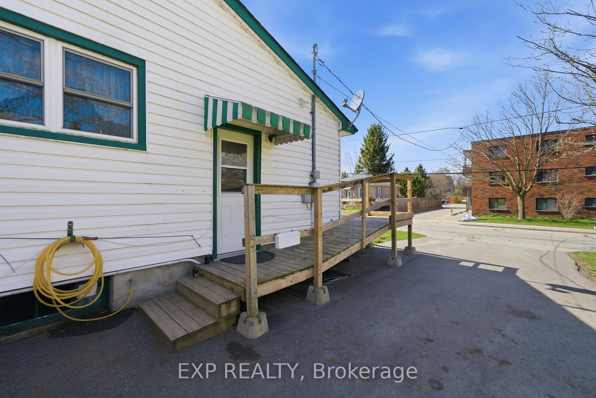 35-37 Park Street, Cobourg — photo 3 of 5