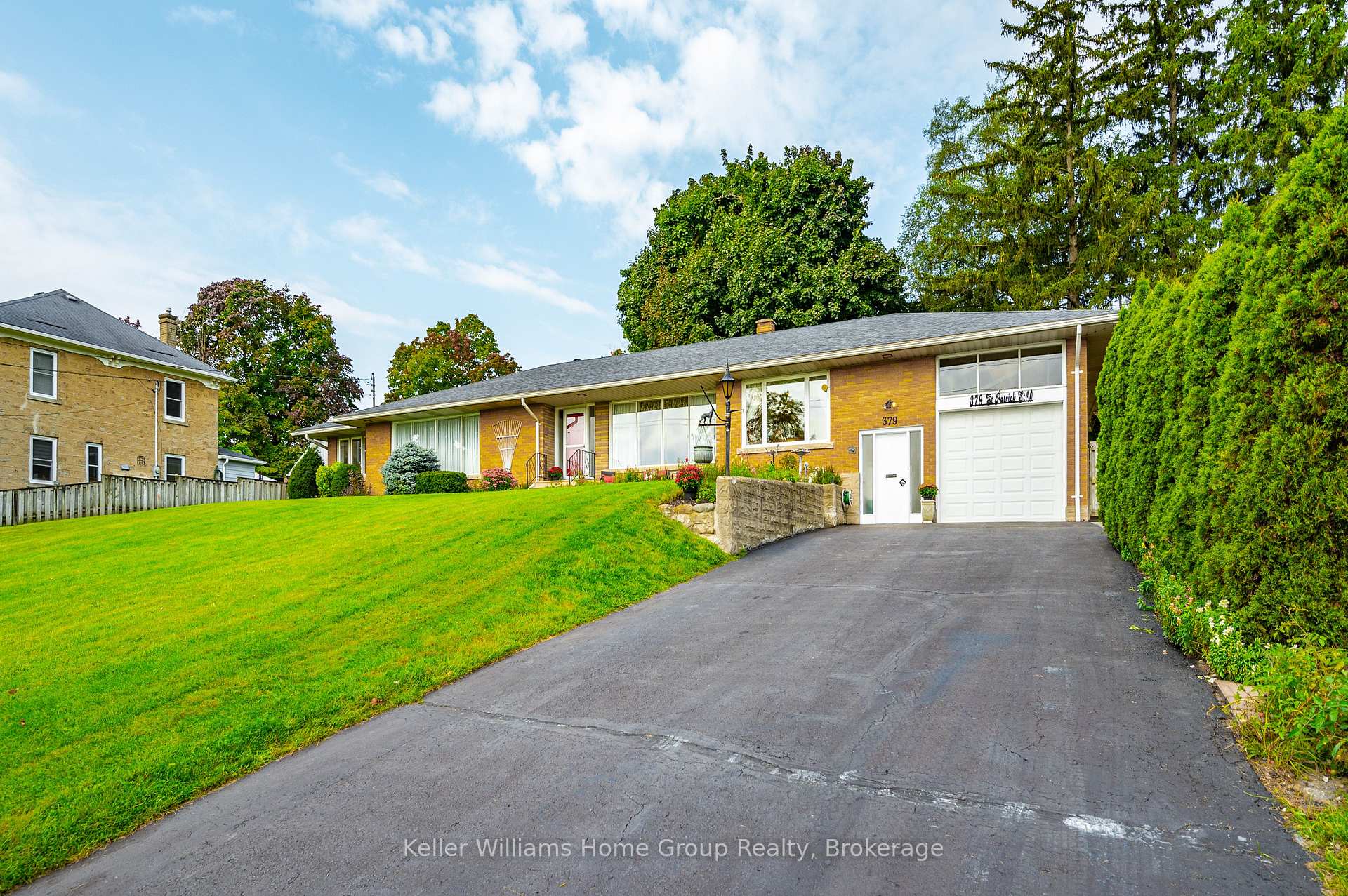 379 St Patrick Street W, Centre Wellington, ON N1M 1L8 — Centre Wellington, Ontario