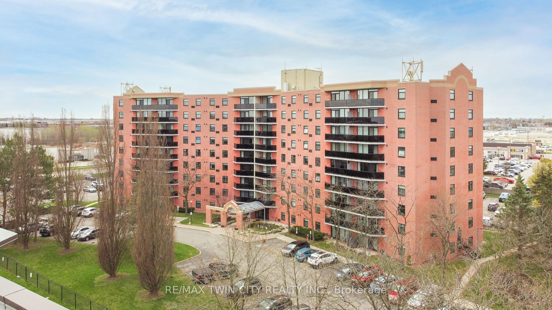9 Bonheur Court 207, Brantford, ON N3P 1Z5 — Brantford, Ontario