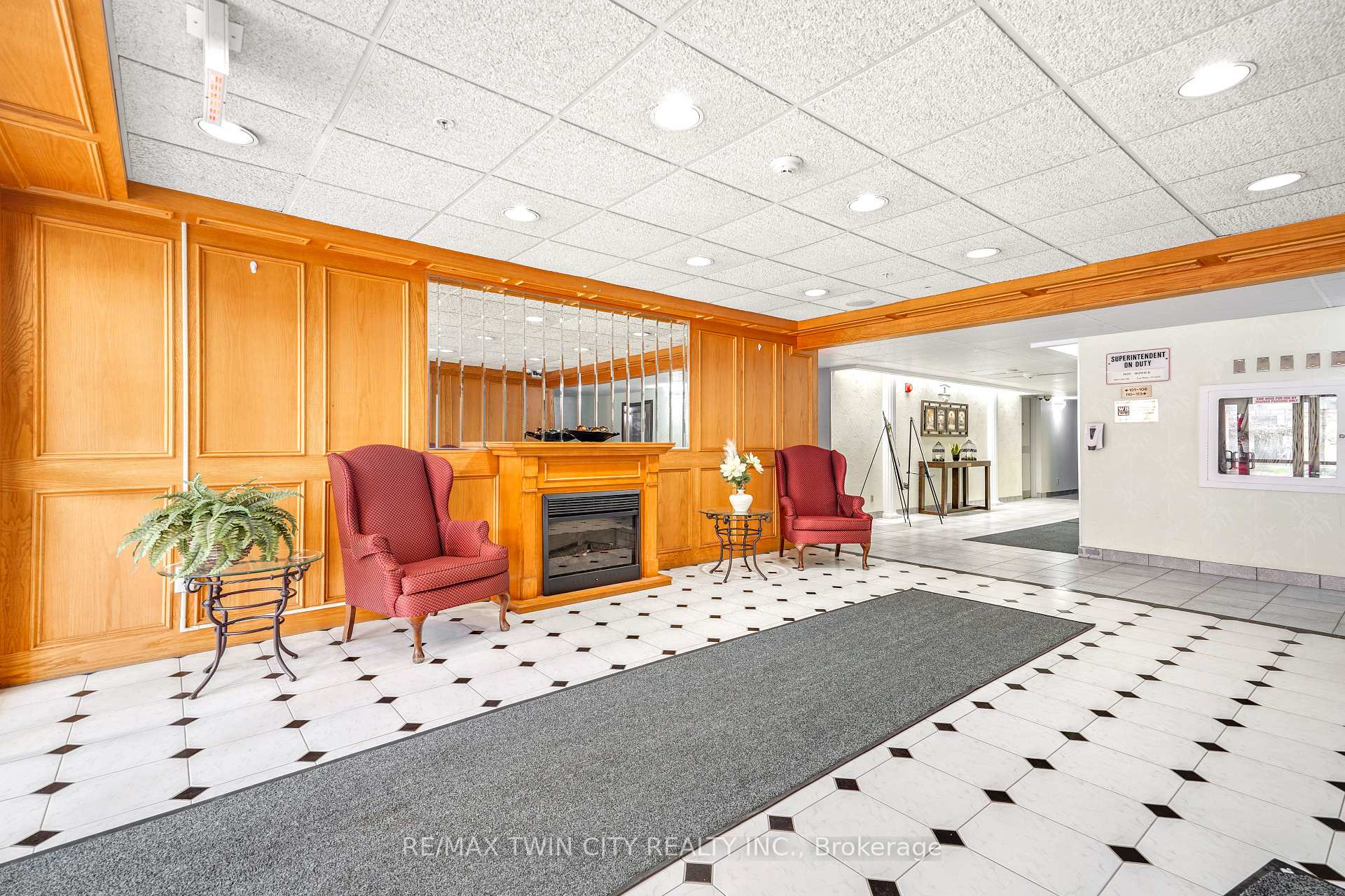 9 Bonheur Court 207, Brantford — photo 5 of 5