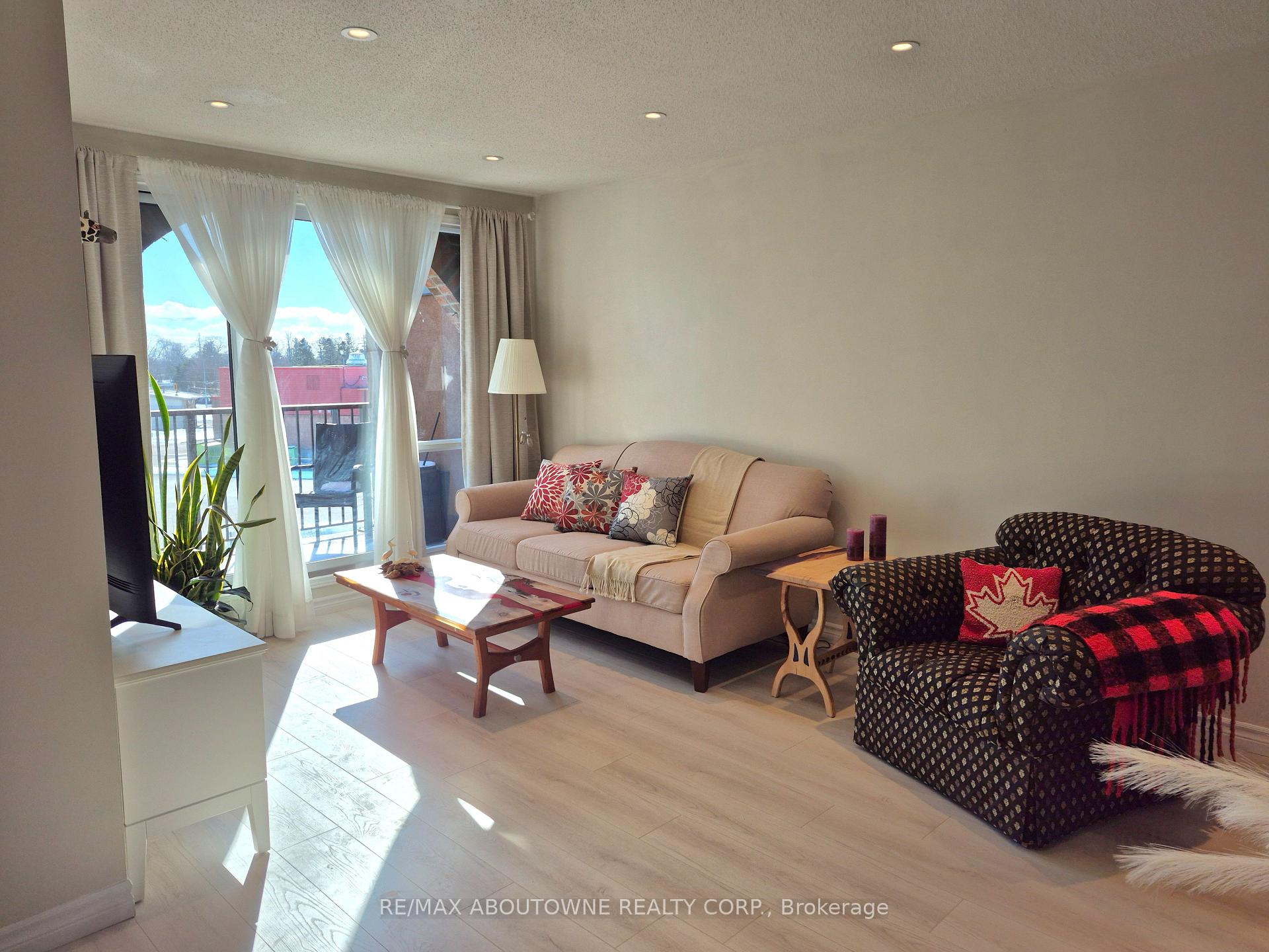 36 Hayhurst Road 334, Brantford — photo 5 of 5