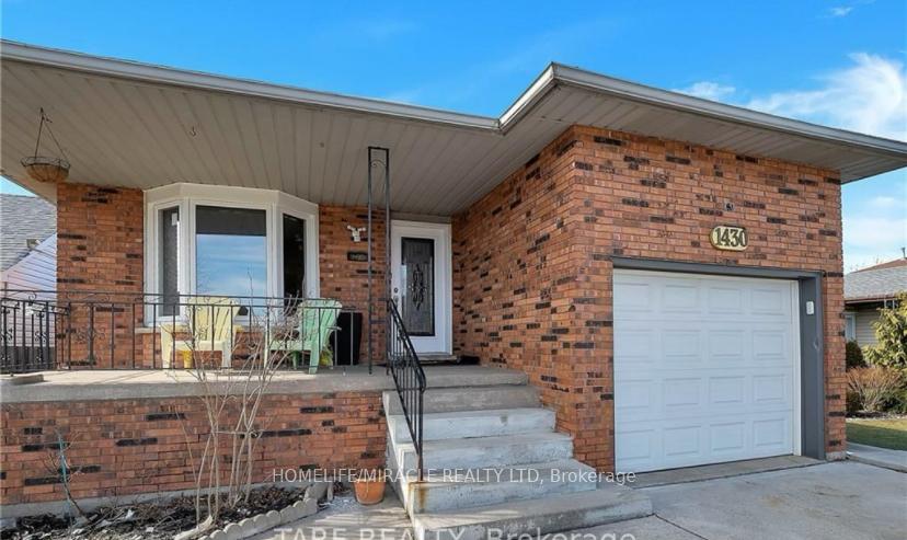 1430 Upper Gage Avenue, Hamilton, ON L8W 1E7
