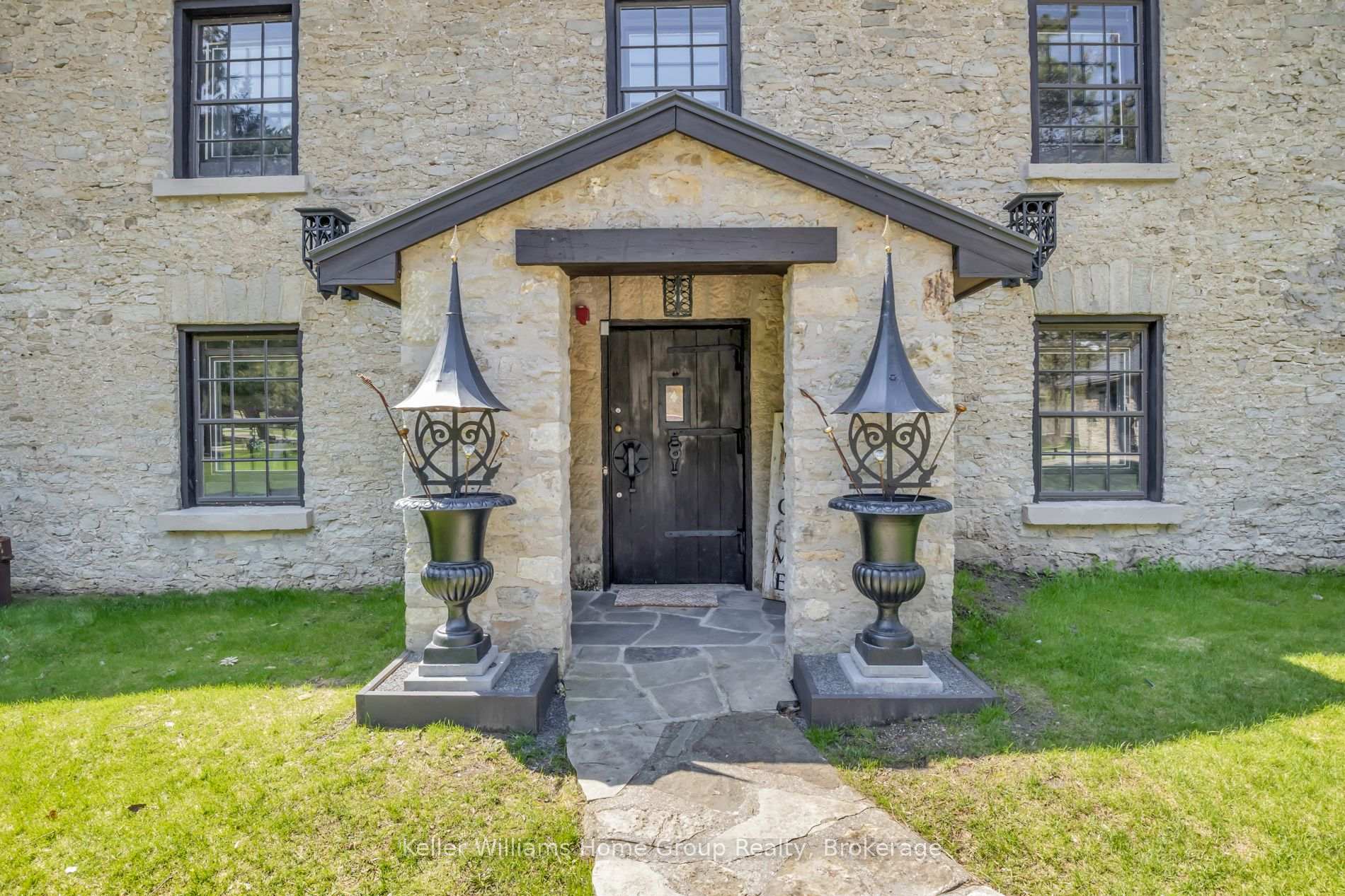 6 MillRidge Estate Private, Centre Wellington — photo 4 of 5