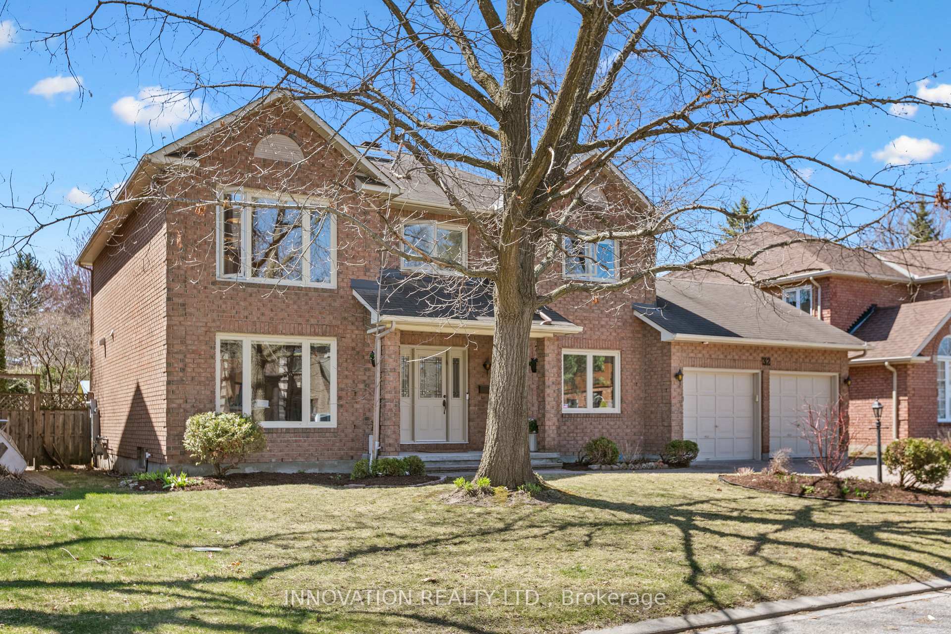 32 Marble Arch Crescent, South of Baseline to Knoxdale — photo 2 of 5