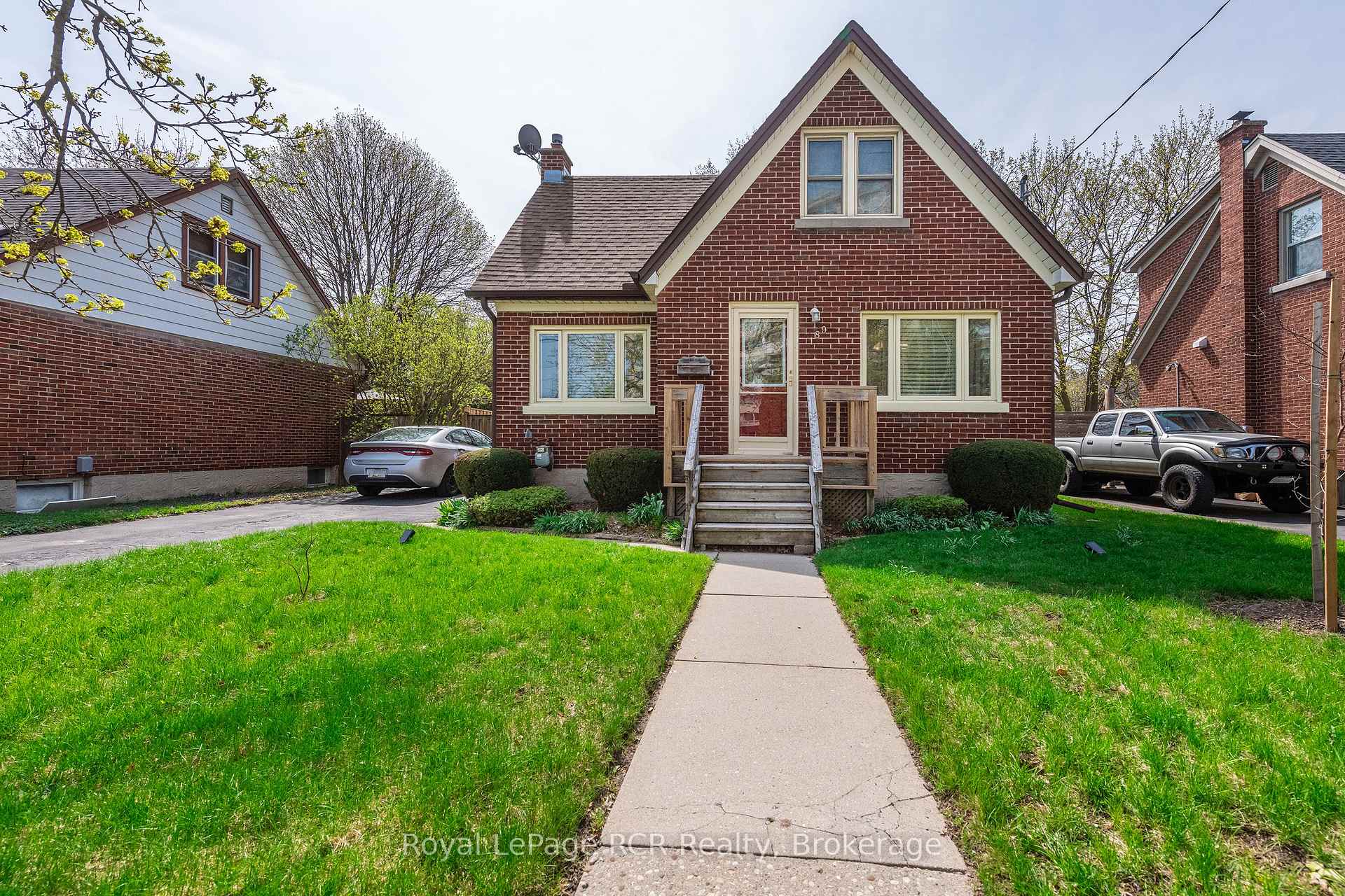 189 Margaret Avenue, Kitchener, ON N2H 4J1