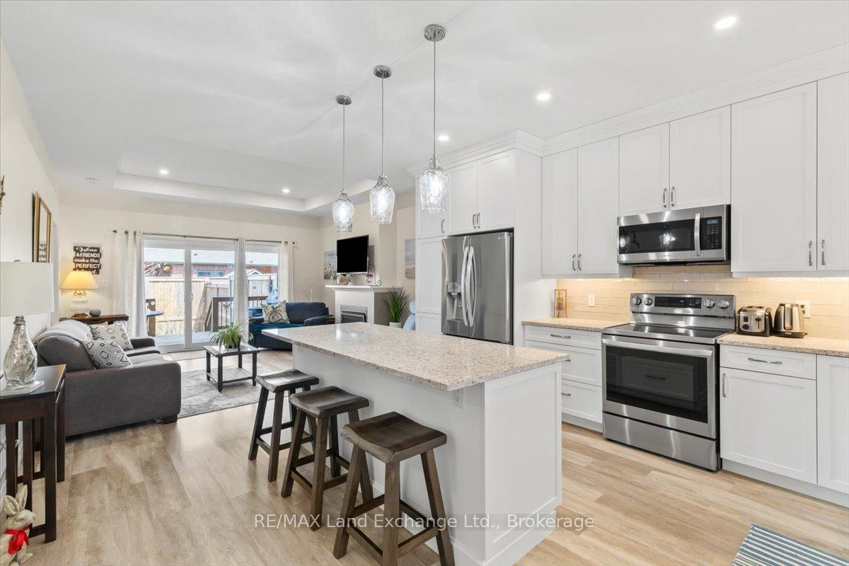 365 Rosner Drive, Saugeen Shores — photo 2 of 5