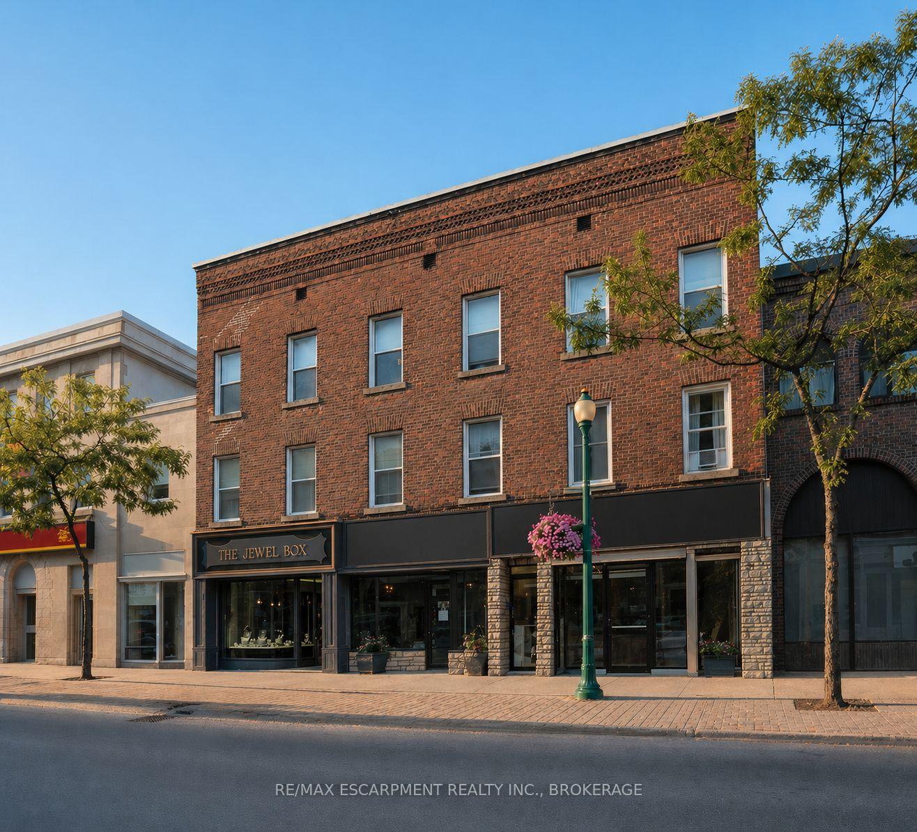 94 King Street W, Brockville, ON K6V 3P6 — Brockville, Ontario