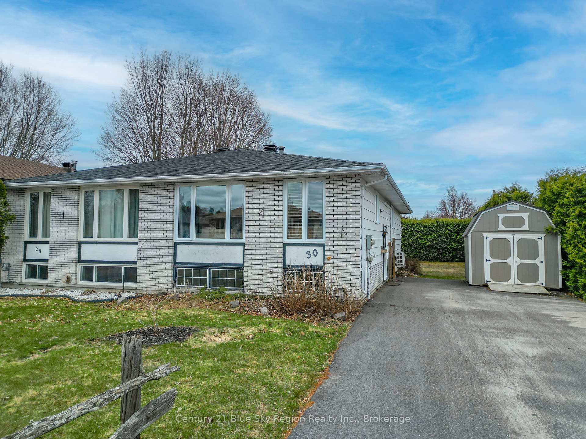 30 Harris Drive, North Bay, ON P1A 3Z2 — North Bay, Ontario